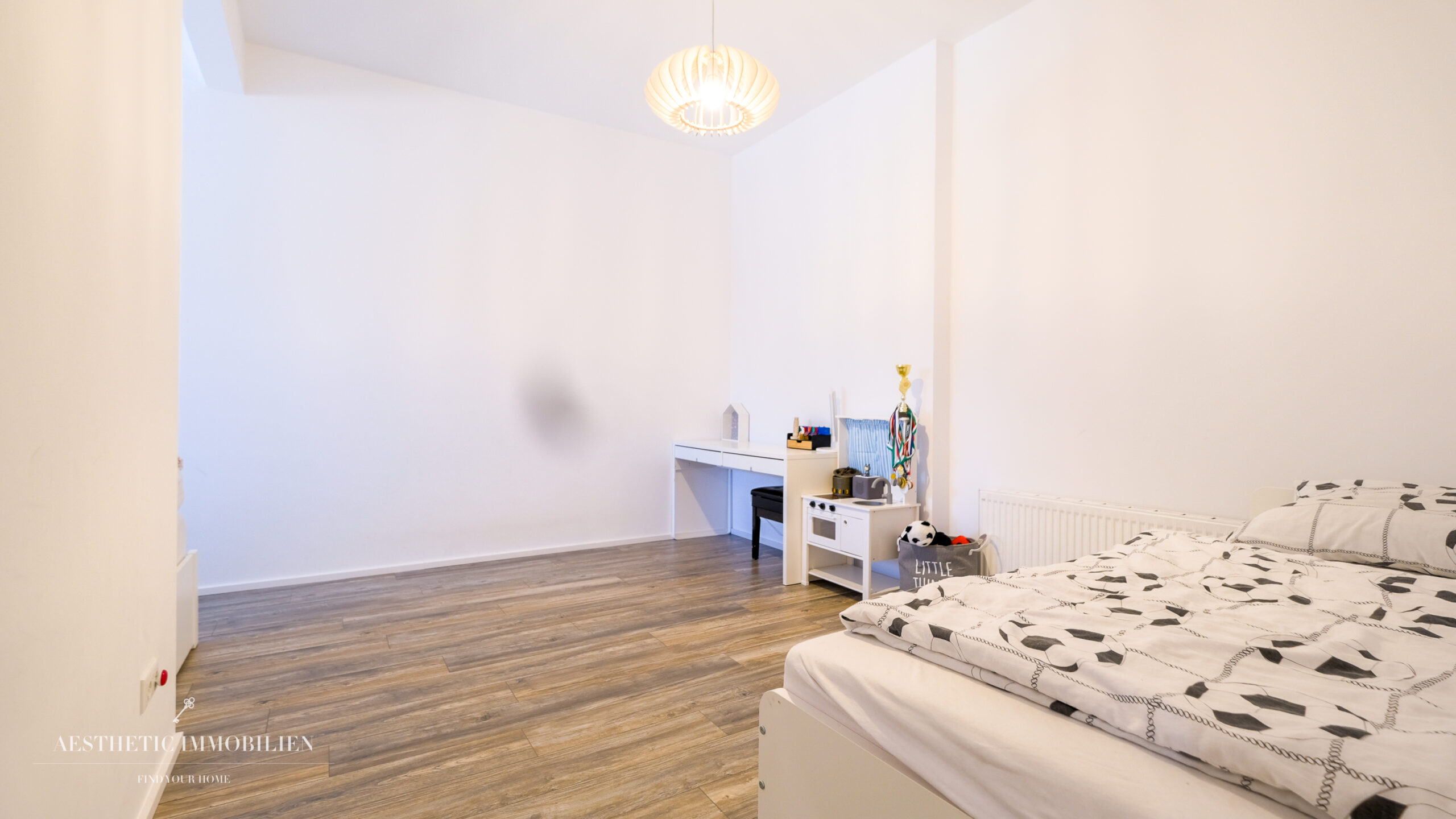 ANSFELDEN - ANGEBOSTVERFAHREN STARTPREIS 199.000 EURO - BEWERTUNG 282.000 EURO - 100 m2 neu saniert