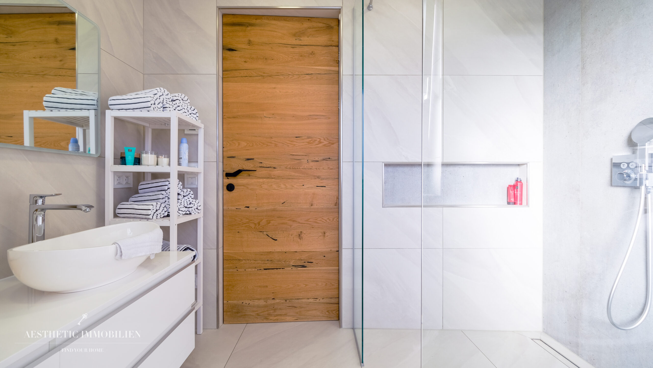 PUCKING - Exklusive Moderne mit Poolhaus