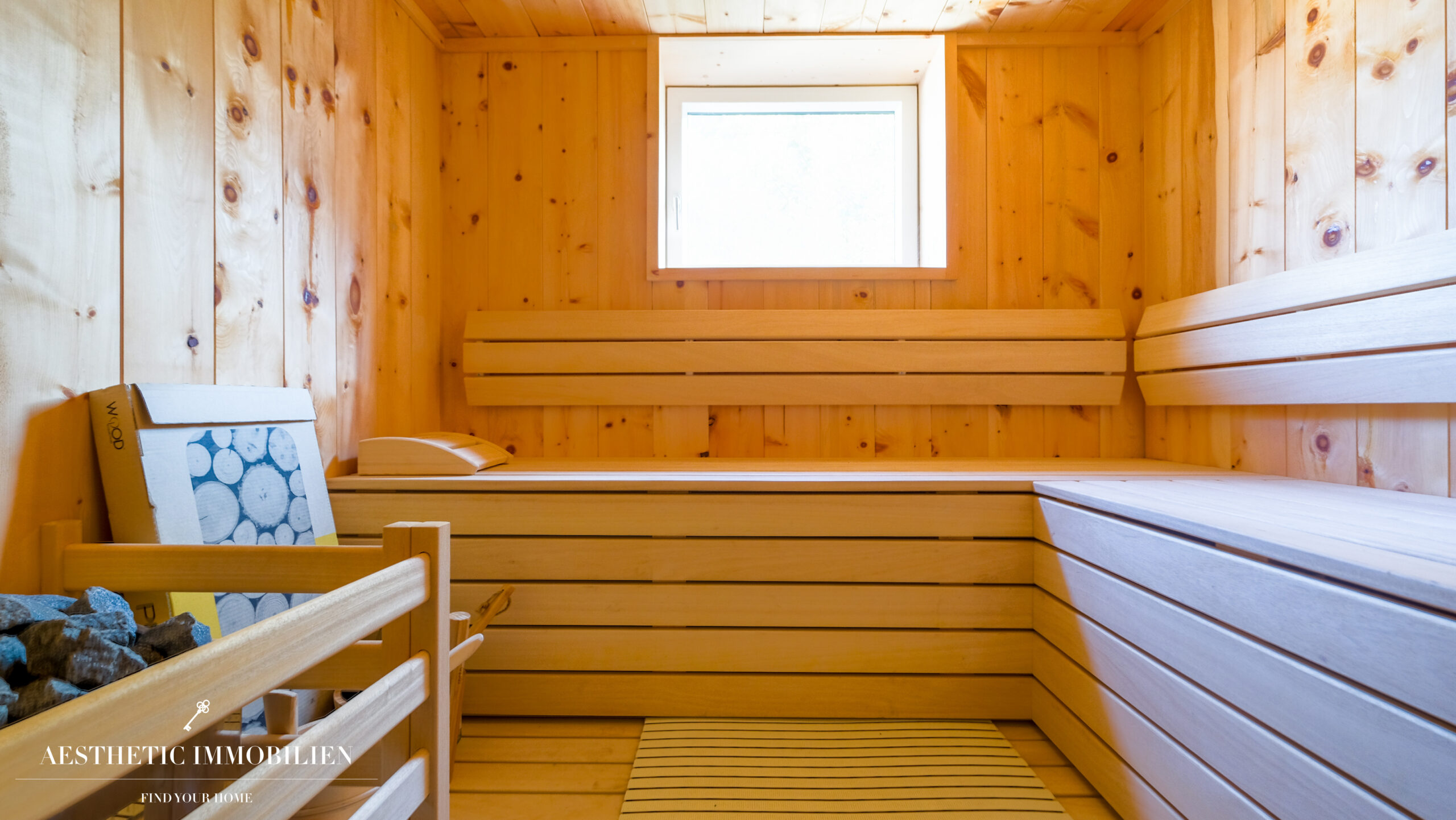 PUCKING - Exklusive Moderne mit Poolhaus