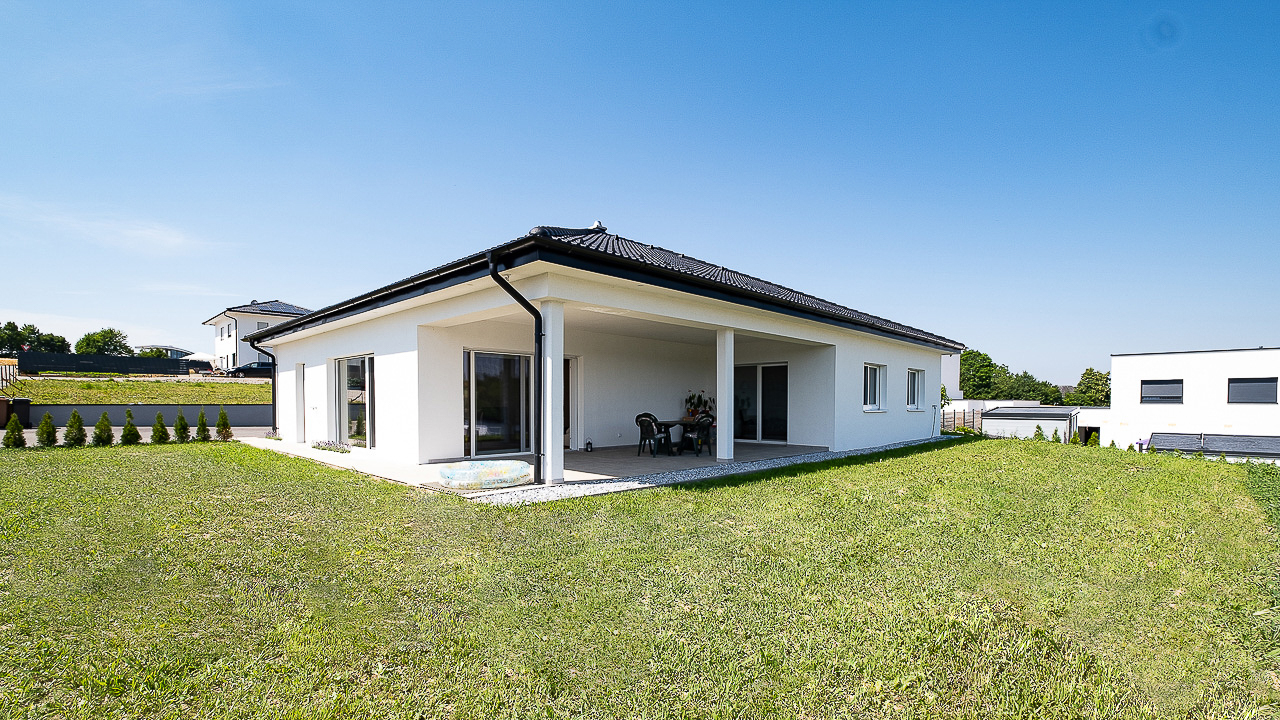 LEOMBACH: Bungalow mit Charme