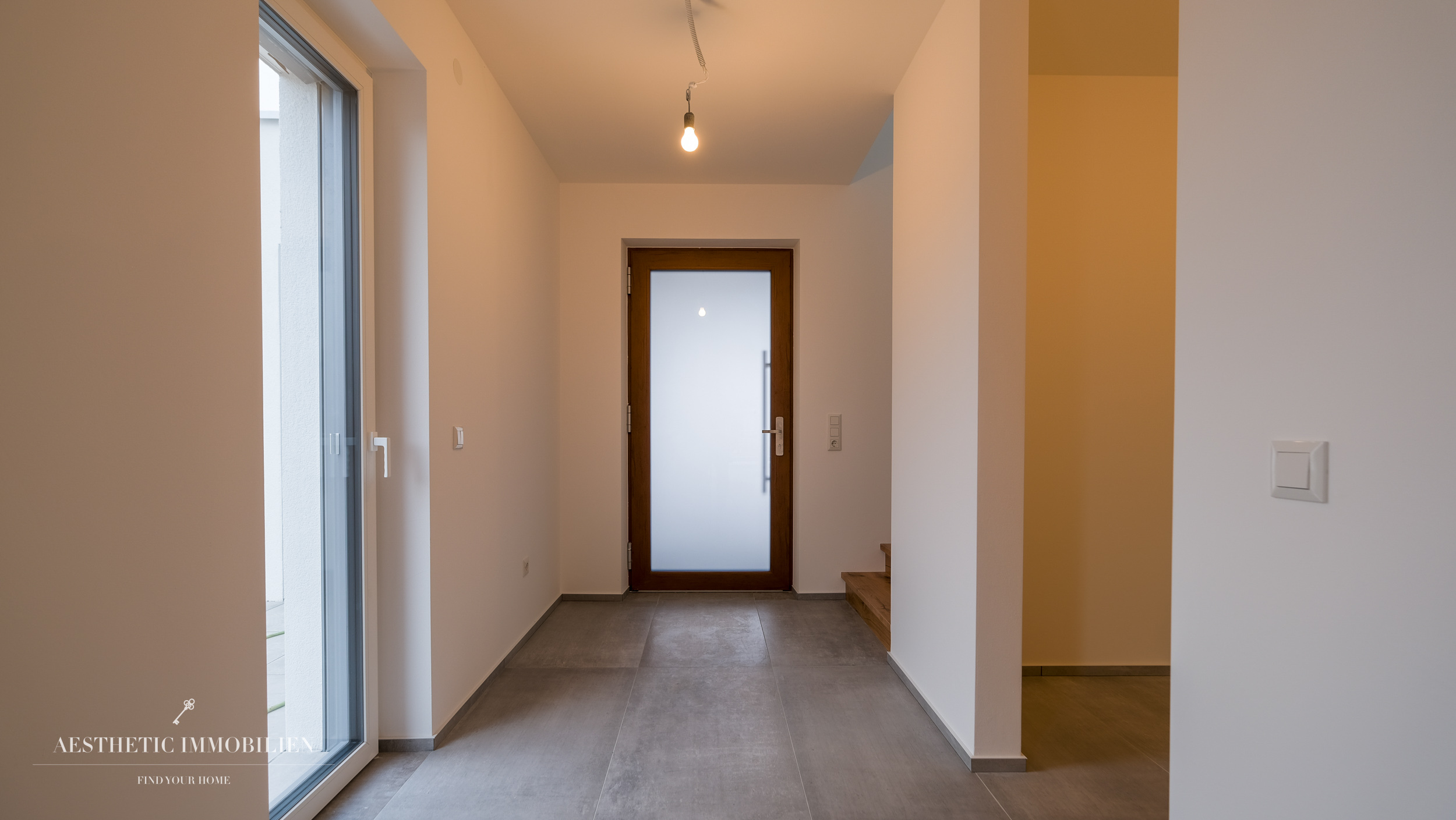 STADL PAURA - 125 m2 Design Doppelhaus mit Pool