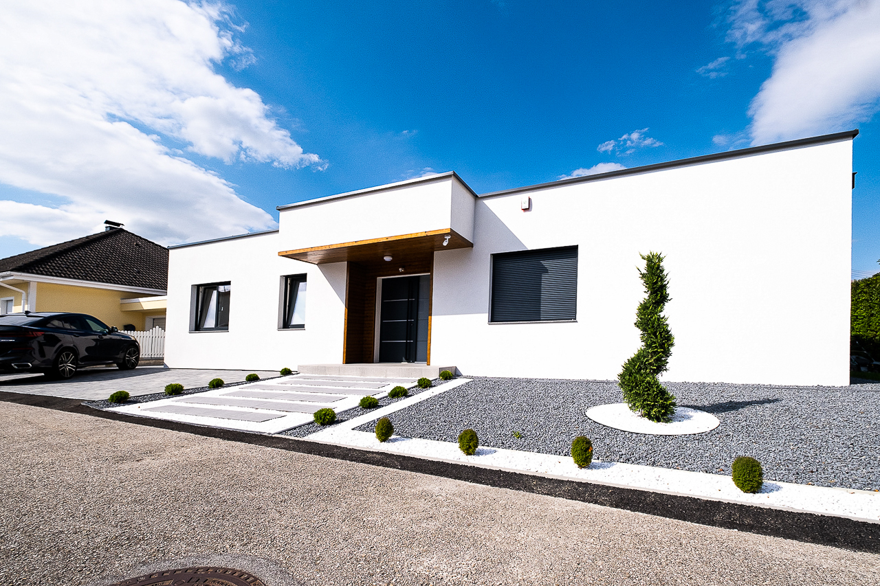LEOMBACH: Traumhafter Bungalow