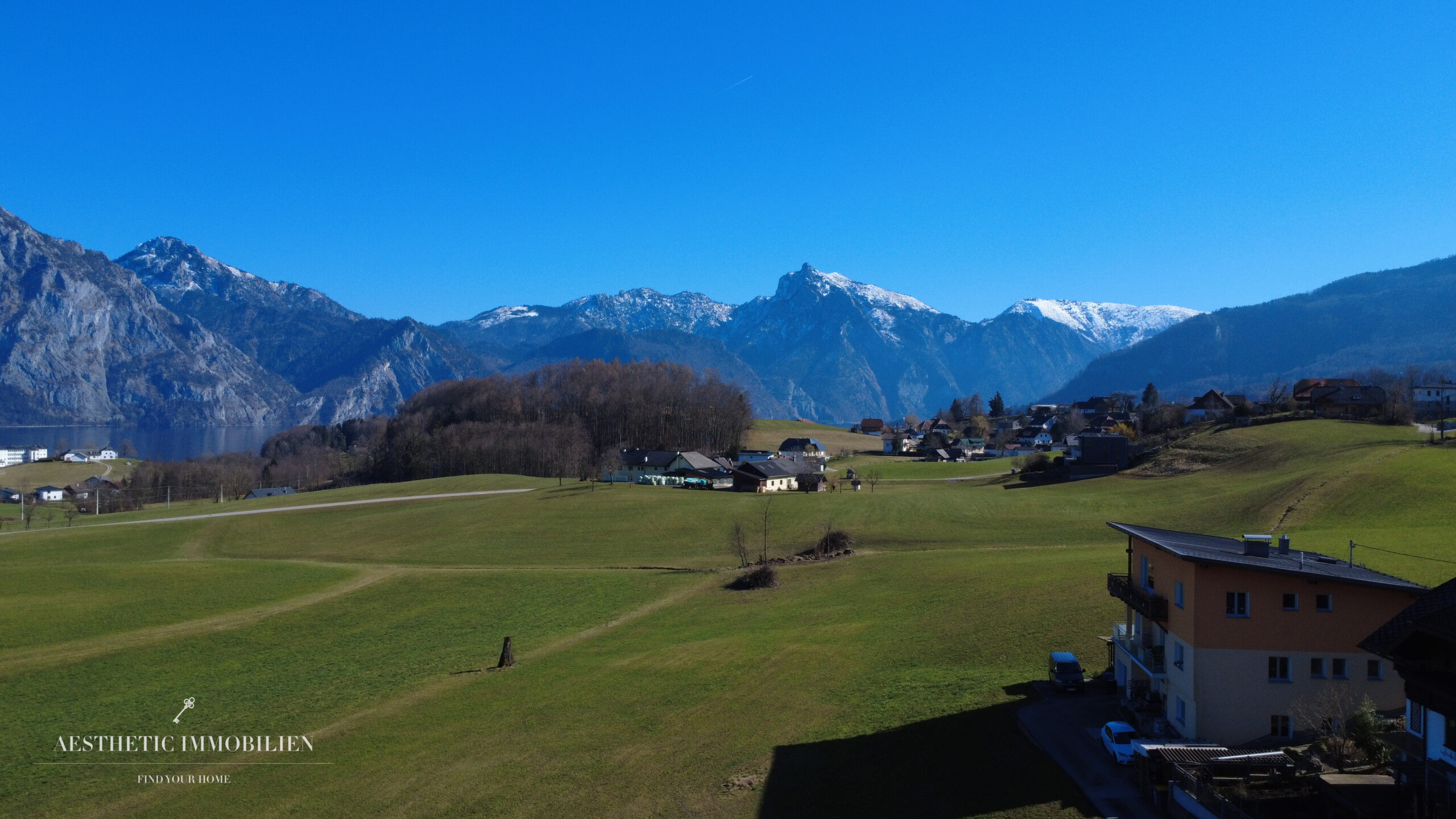 ALTMÜNSTER - Exklusives Grundstück mit unverbaubarem Blick auf den Traunsee und Traunstein