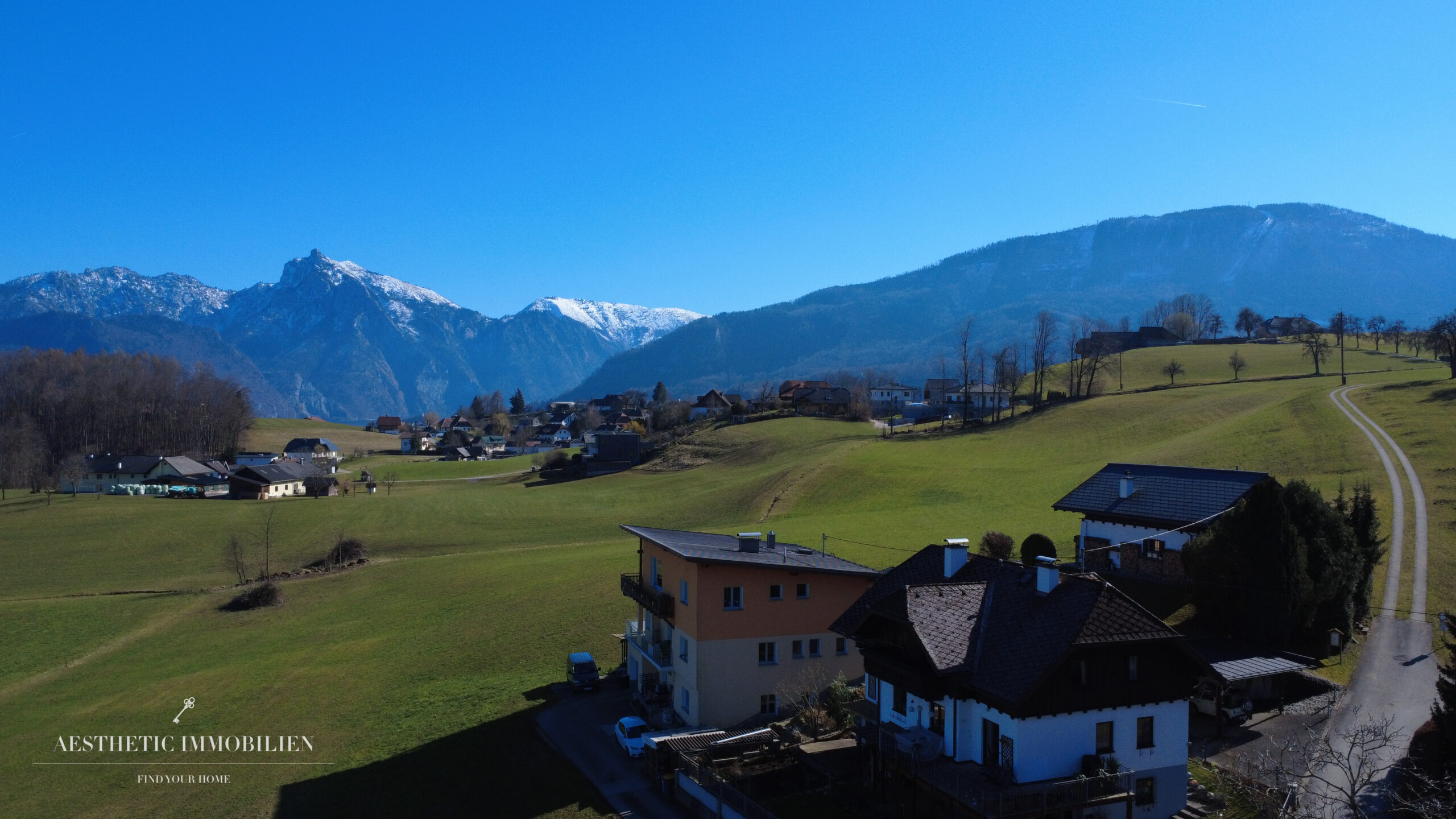 ALTMÜNSTER - Exklusives Grundstück mit unverbaubarem Blick auf den Traunsee und Traunstein
