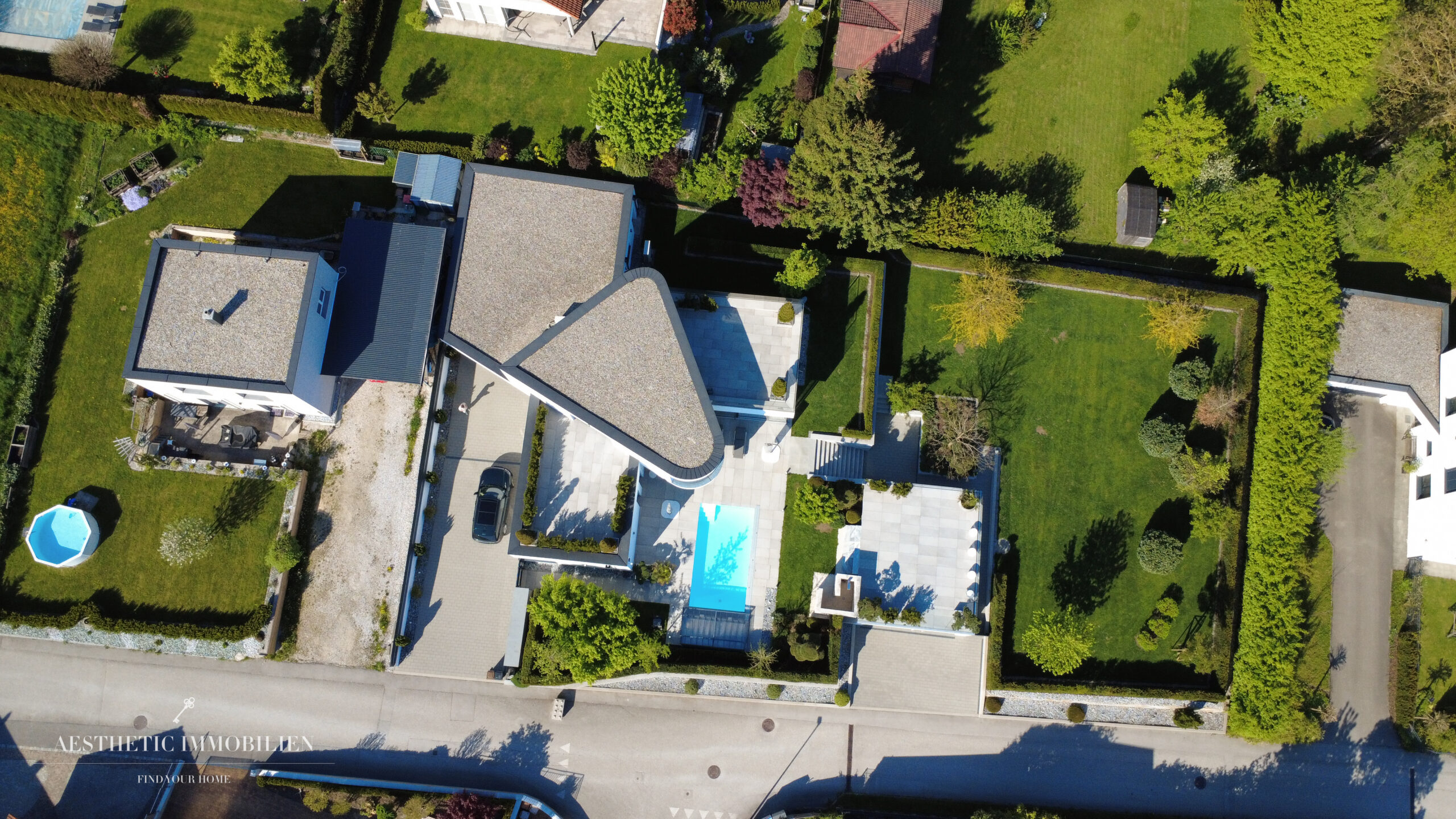 EGGENDORF - Imposante Design-Villa