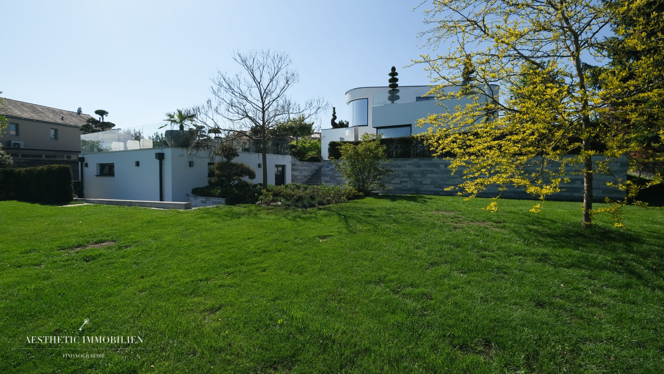 EGGENDORF - Imposante Design-Villa