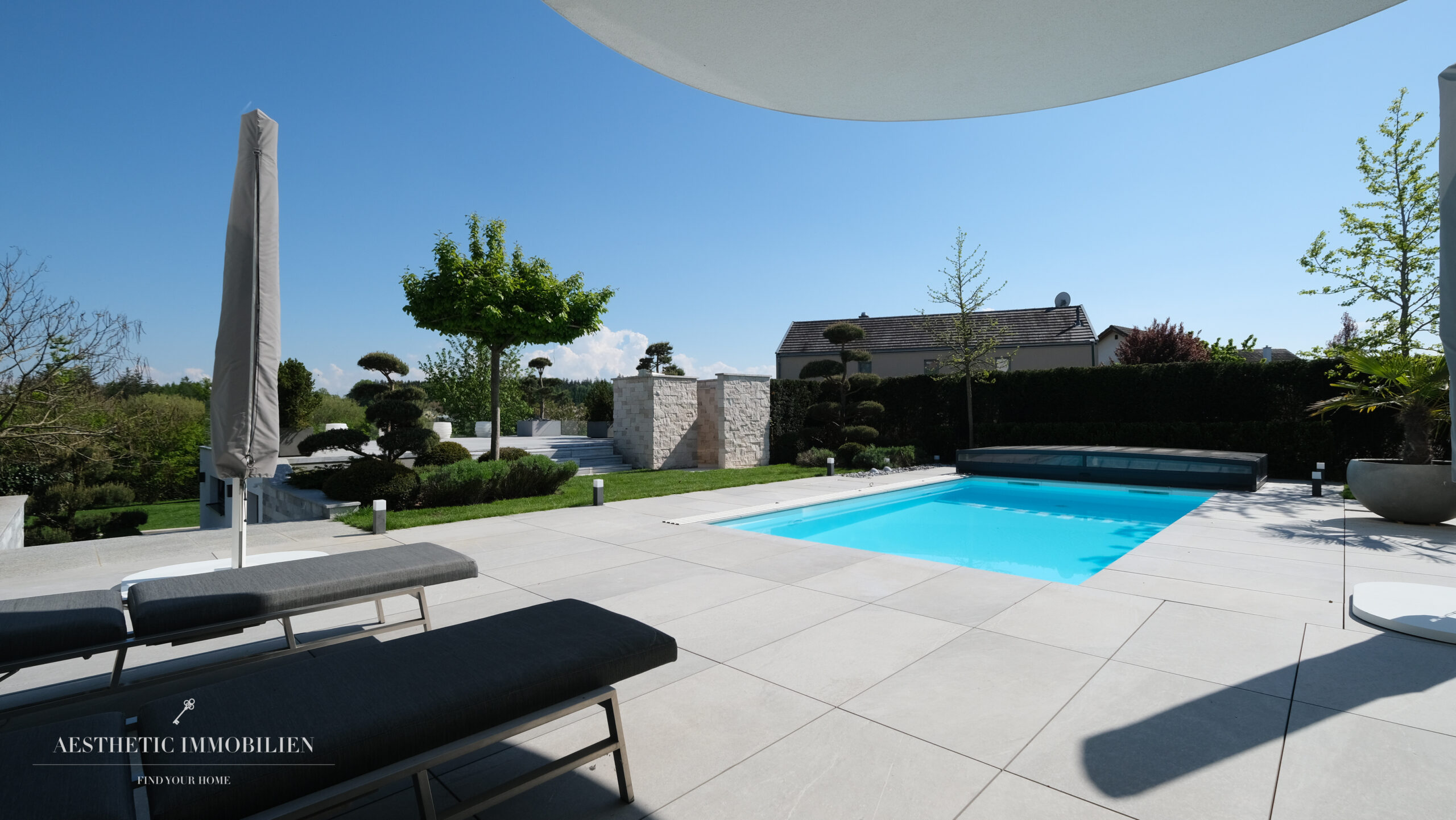 EGGENDORF - Imposante Design-Villa