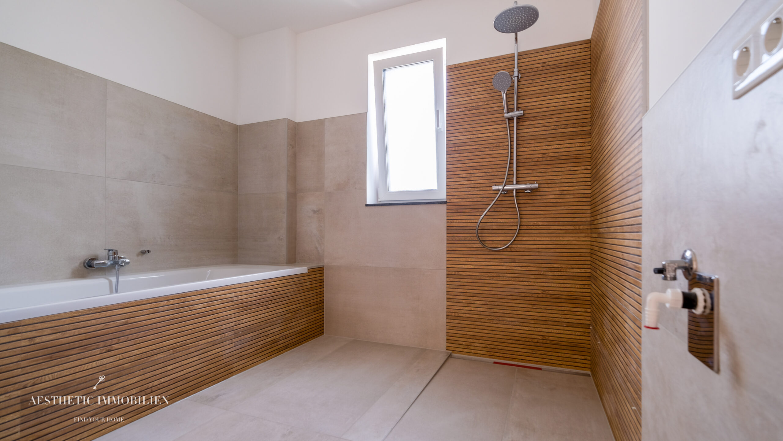 STADL PAURA - LETZTE EINHEIT - 125 m2 Design Doppelhaus mit Pool
