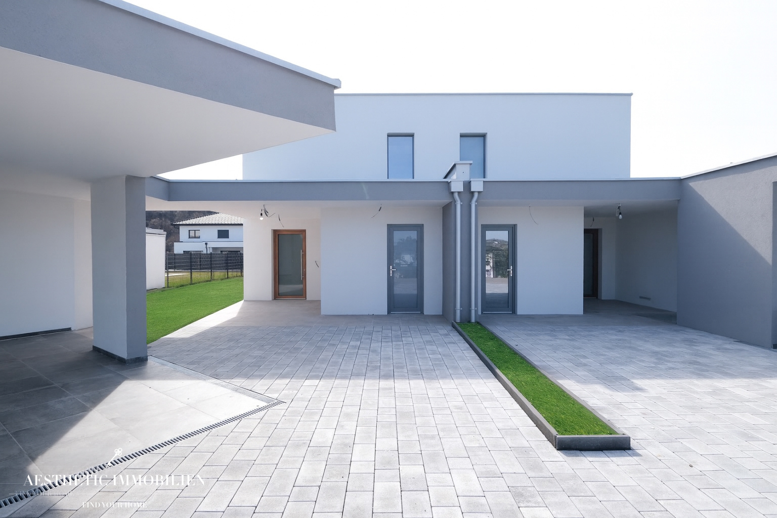 STADL PAURA - LETZTE EINHEIT - Edles Doppelhaus mit Pool