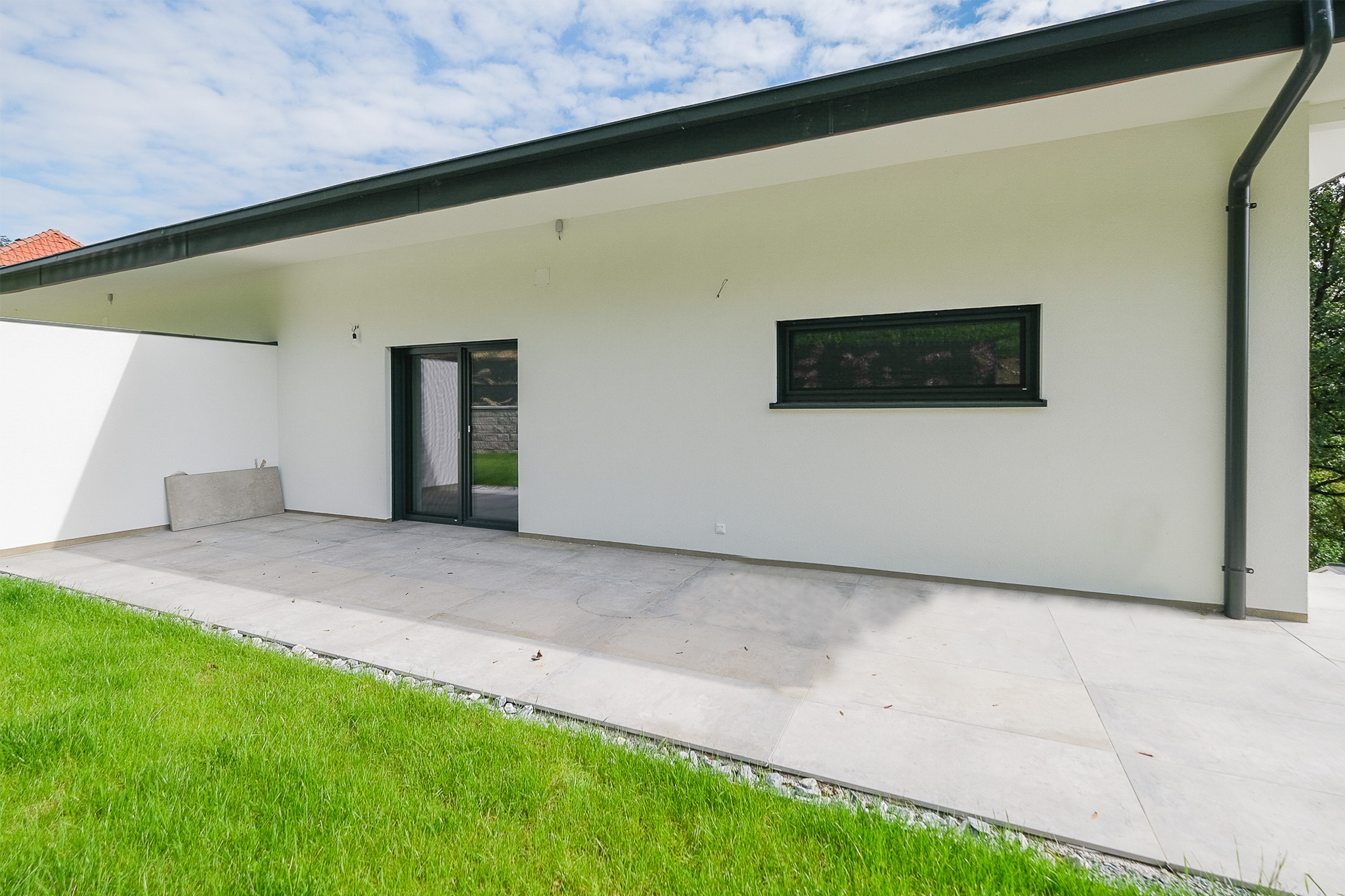 BAD HALL - LETZTE EINHEIT - 165 m2 -  Exklusive Doppelhaushälfte (Erstbezug)