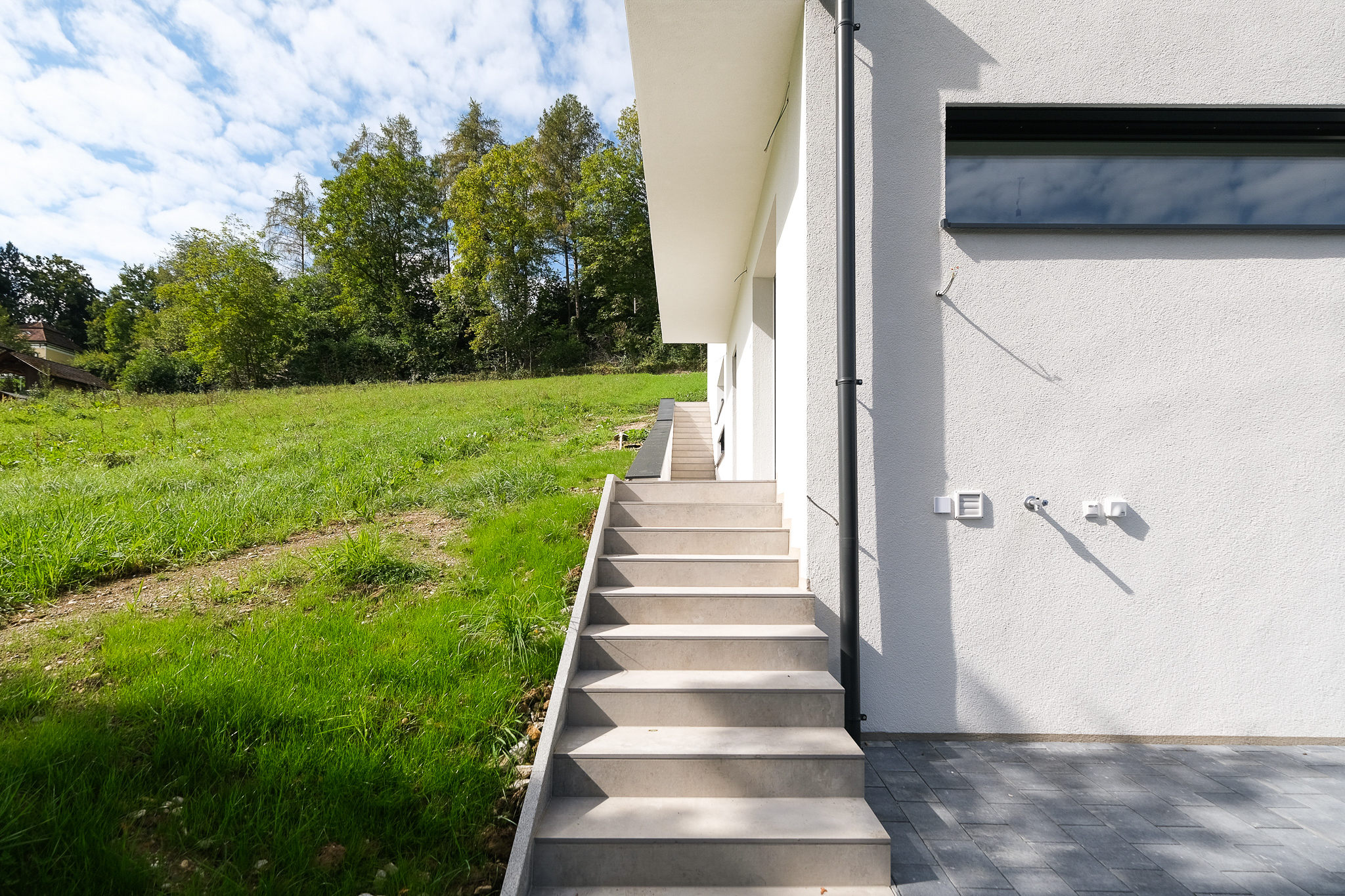 BAD HALL - LETZTE EINHEIT - 165 m2 -  Exklusive Doppelhaushälfte (Erstbezug)