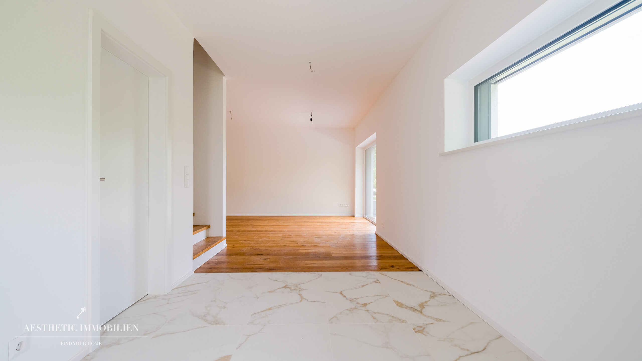 BAD HALL - LETZTE EINHEIT - 165 m2 -  Exklusive Doppelhaushälfte (Erstbezug)
