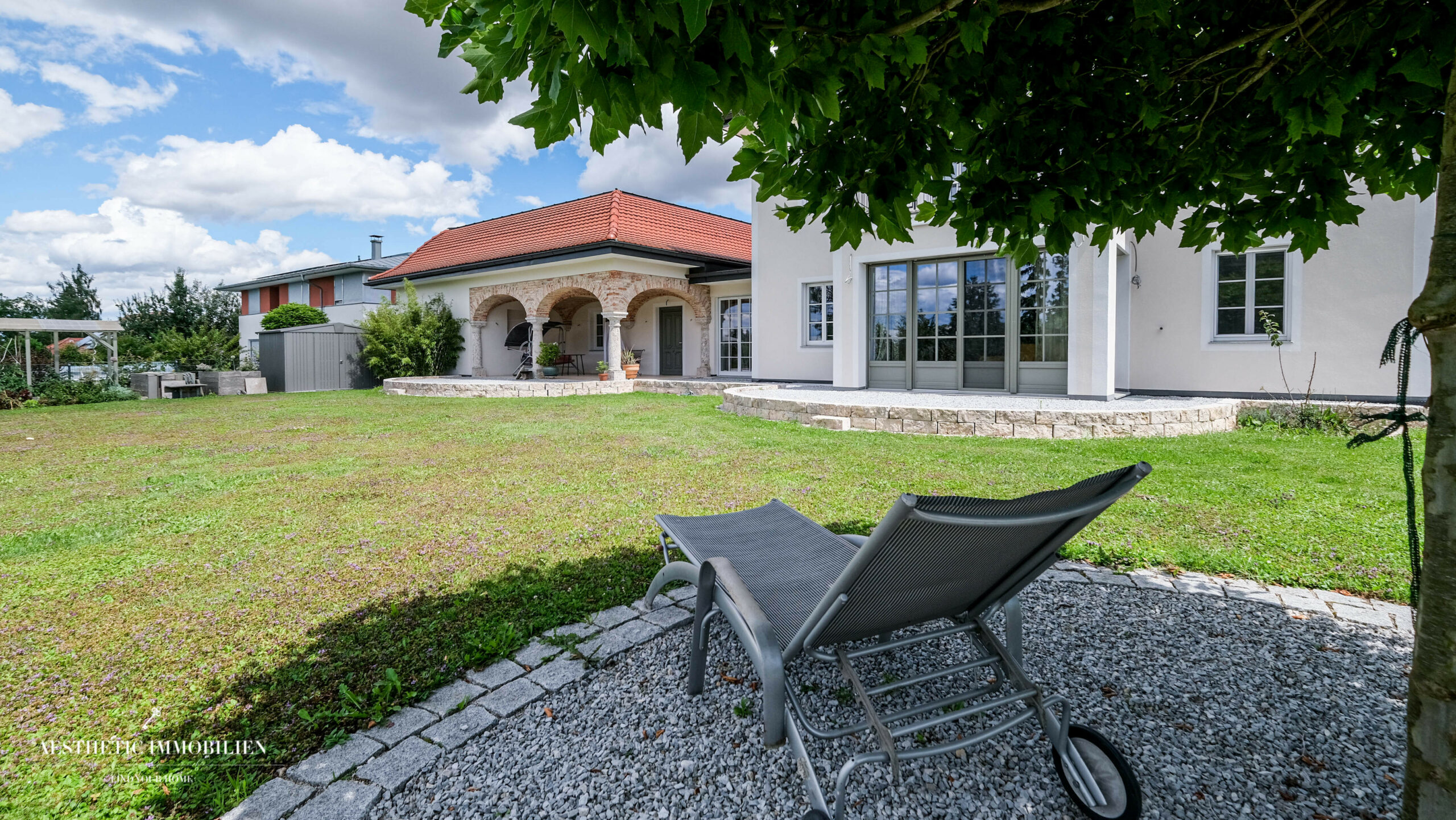 STEINERKIRCHEN a.d. TRAUN - Repräsentative Neubauvilla in Jugenstiloptik