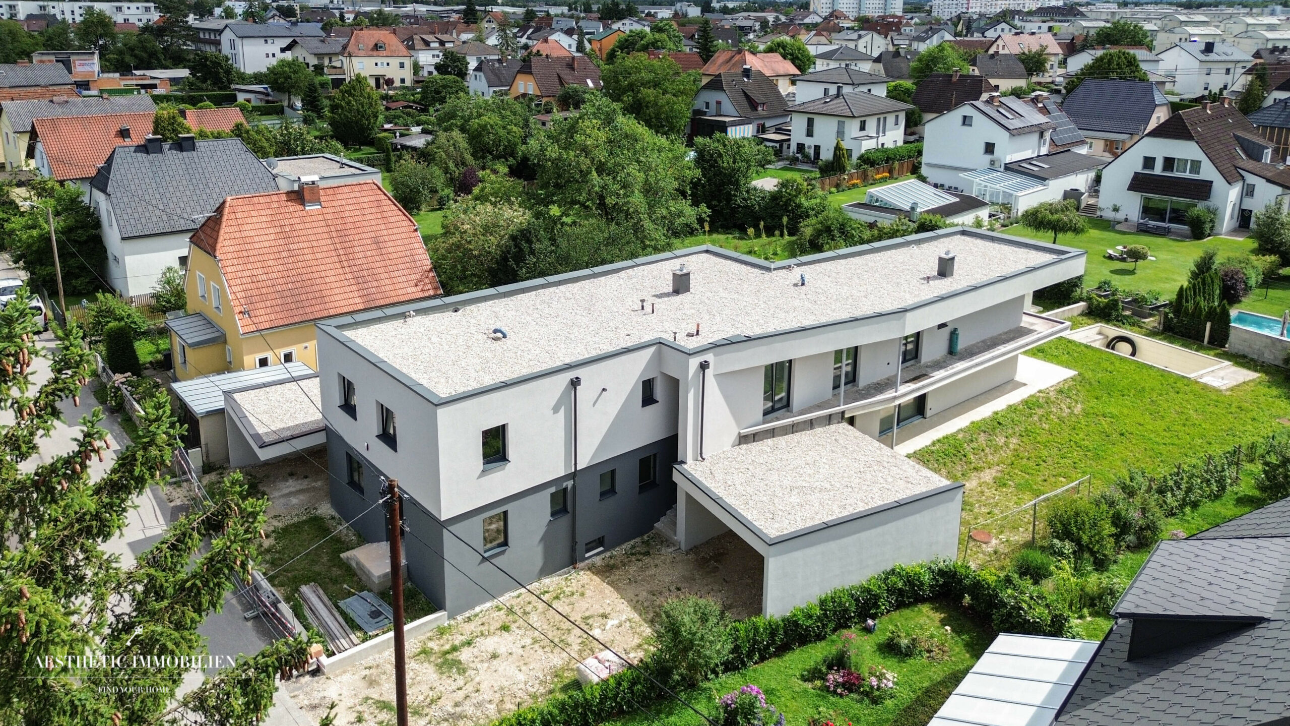 LEONDING - 200 m2 Edles Doppelhaus + Keller in Ruhelage - Top 1