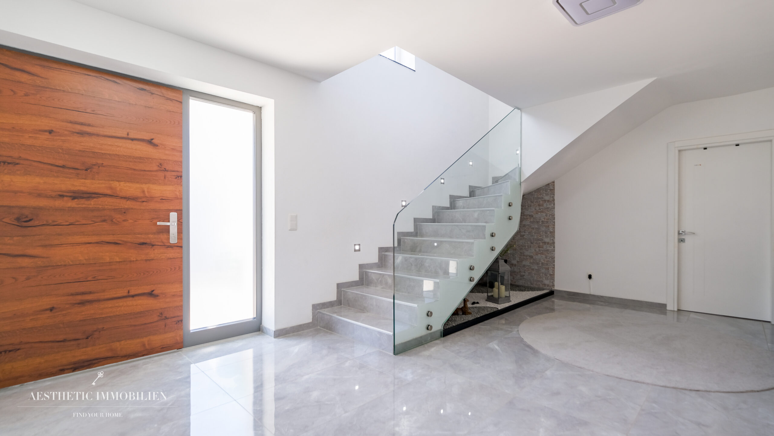 SCHLIERBACH - 789.000 Euro - Stilvolles Wohnen leicht gemacht