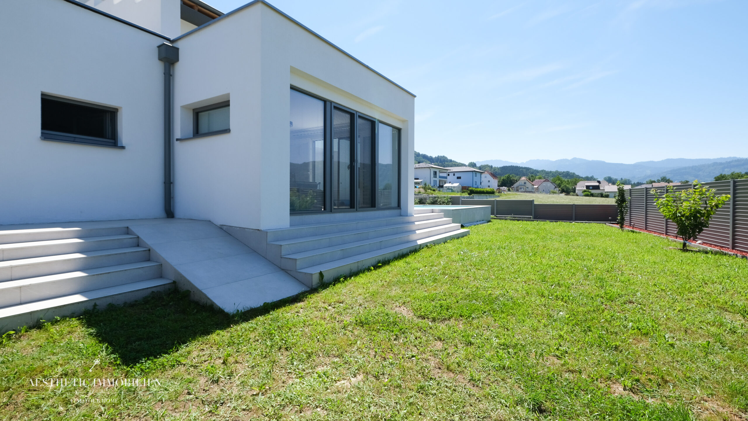 SCHLIERBACH - 789.000 Euro - Stilvolles Wohnen leicht gemacht