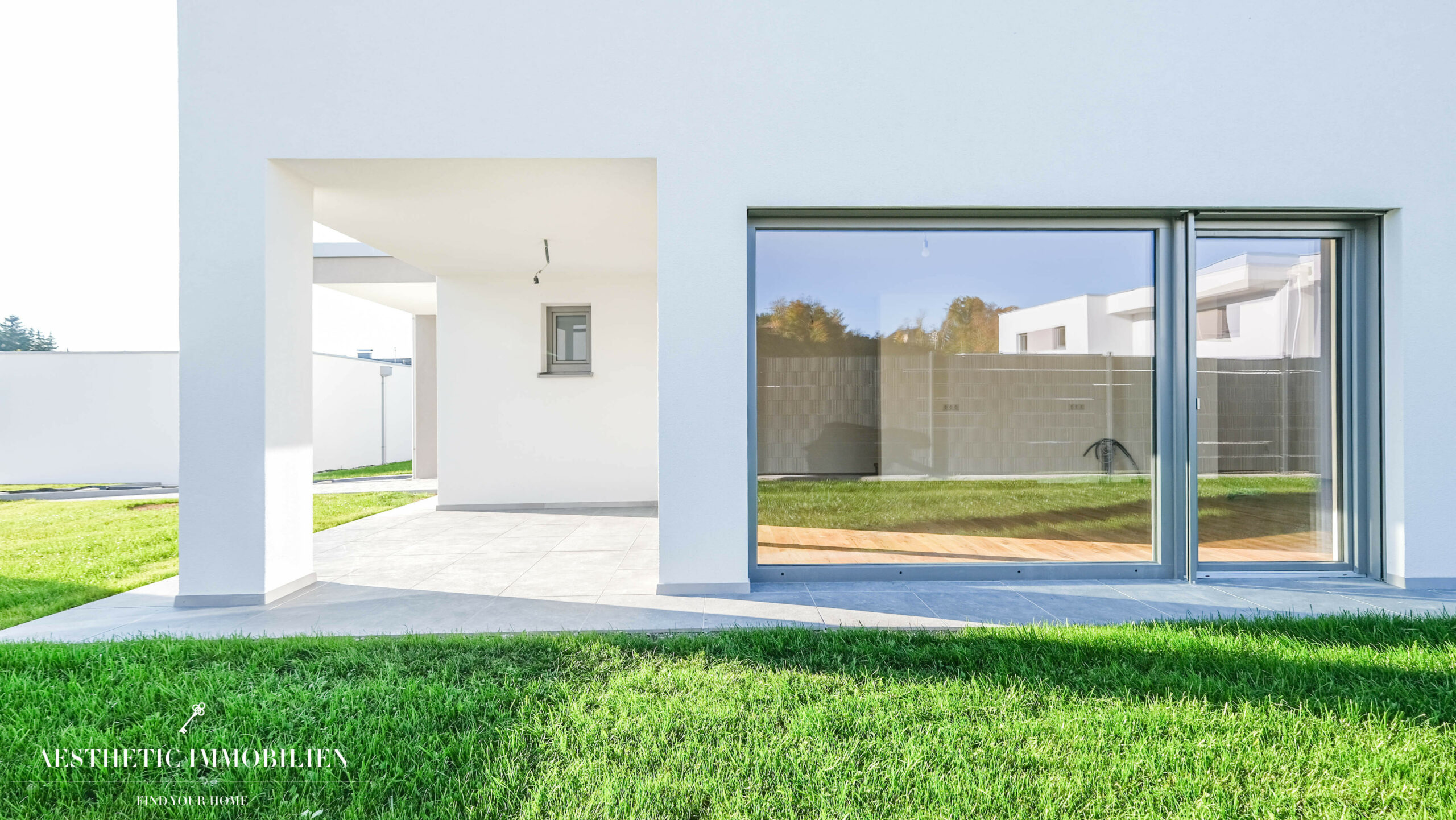 STADL-PAURA: Exklusive Doppelhaushälfte -LETZTE EINHEIT !