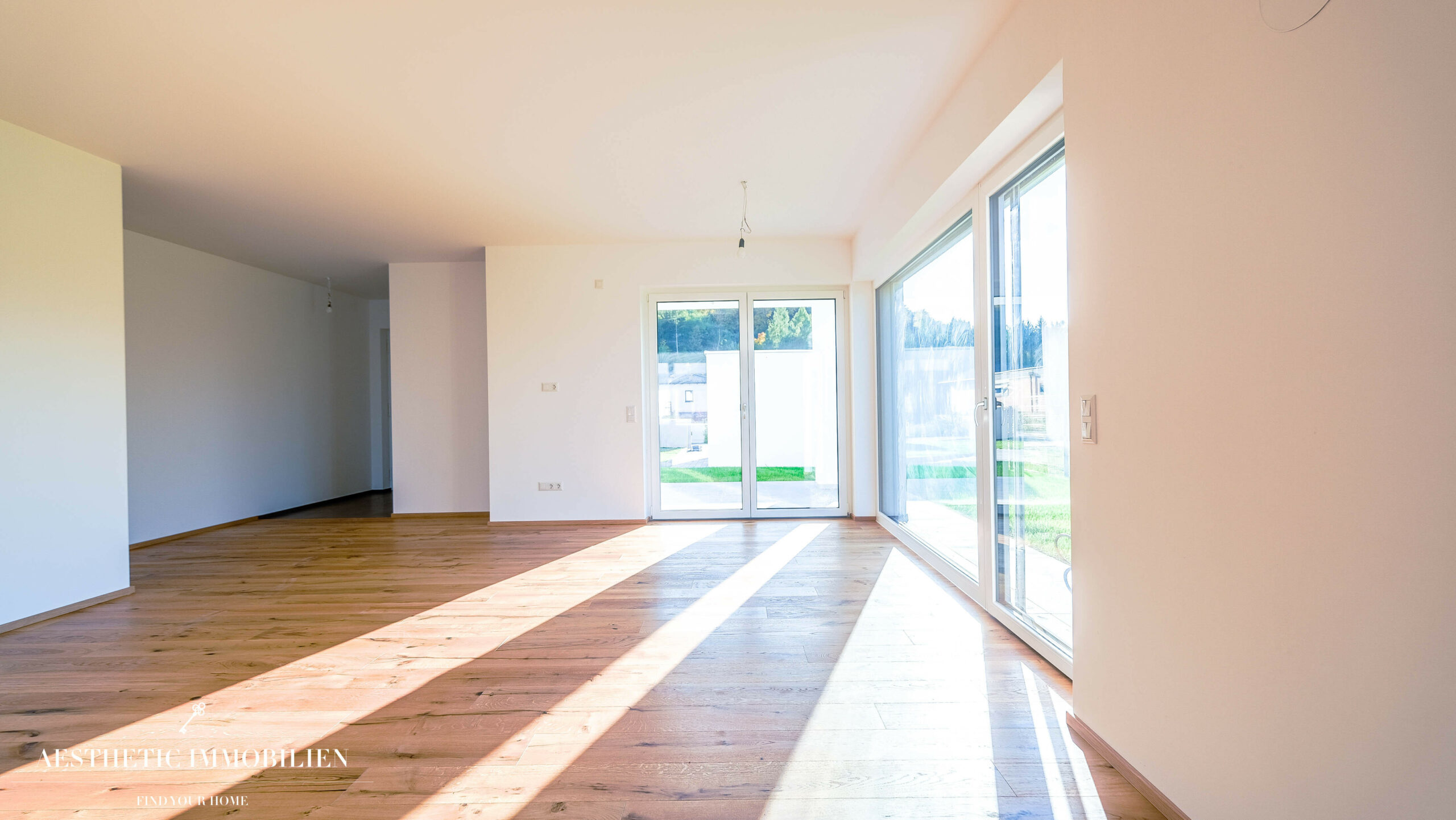 STADL-PAURA: Exklusive Doppelhaushälfte -LETZTE EINHEIT !