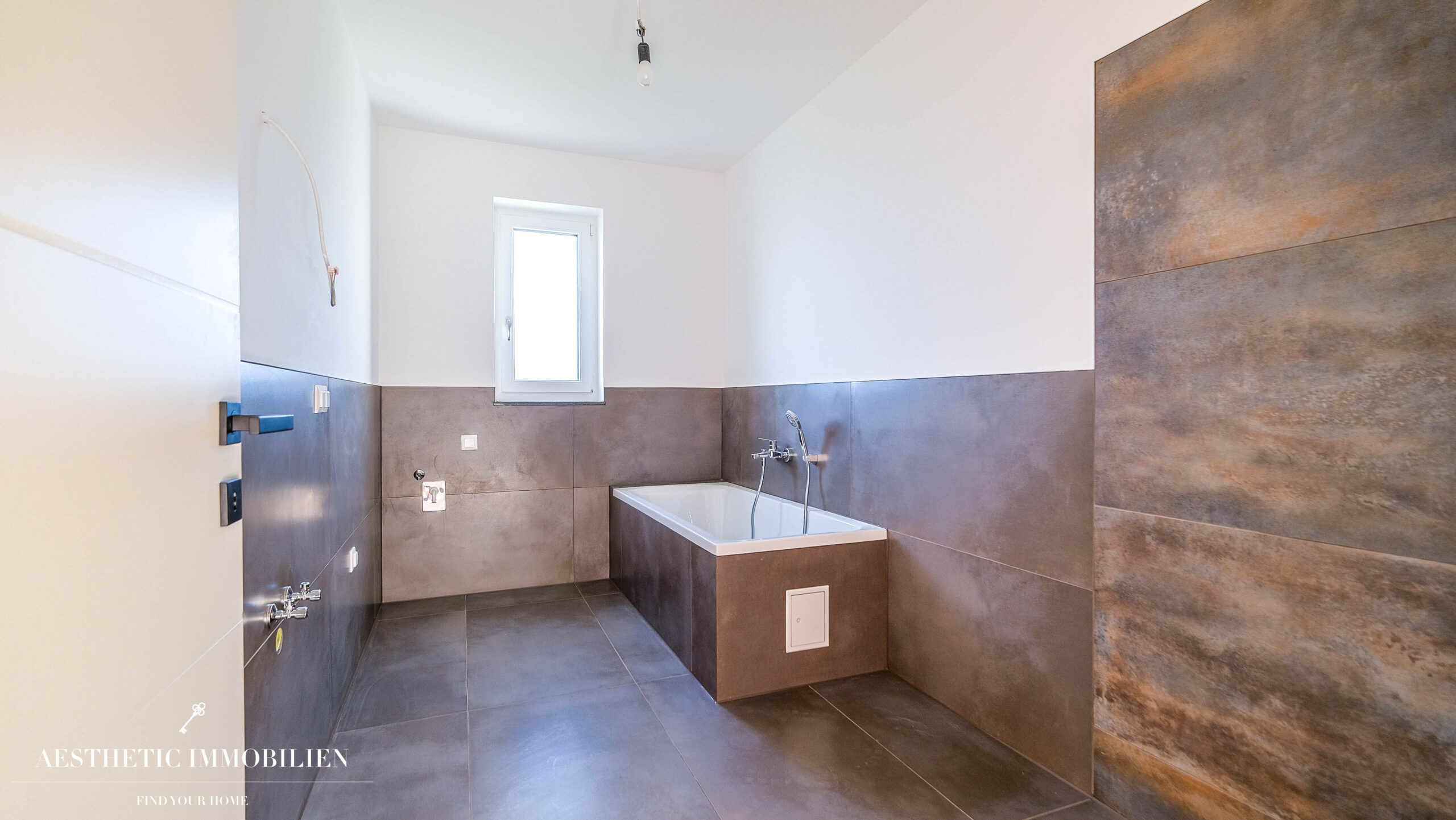 STADL-PAURA: Exklusive Doppelhaushälfte -LETZTE EINHEIT !