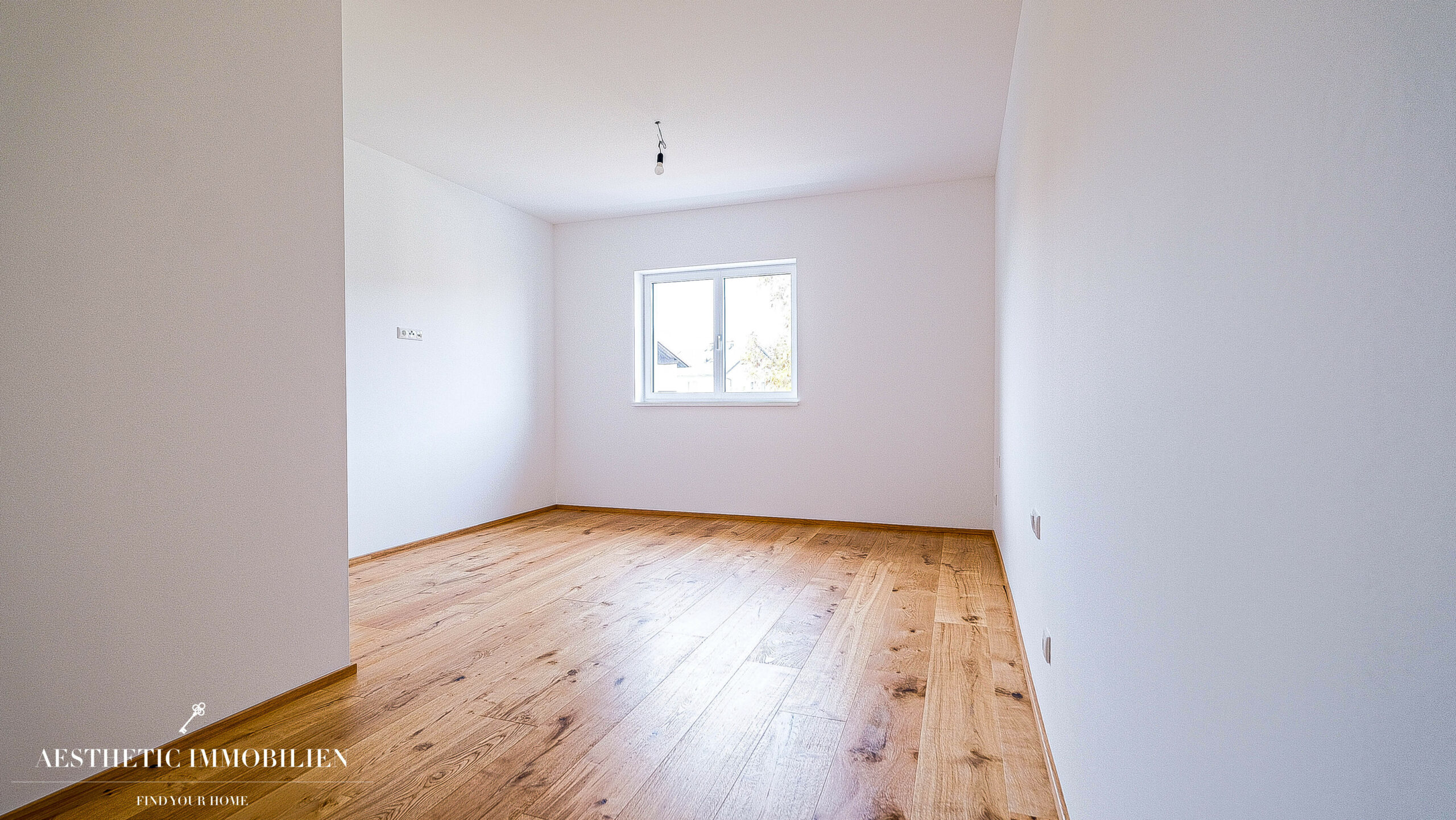 EFERDING - Wunderschöne Neubau-Einzelhaushälfte