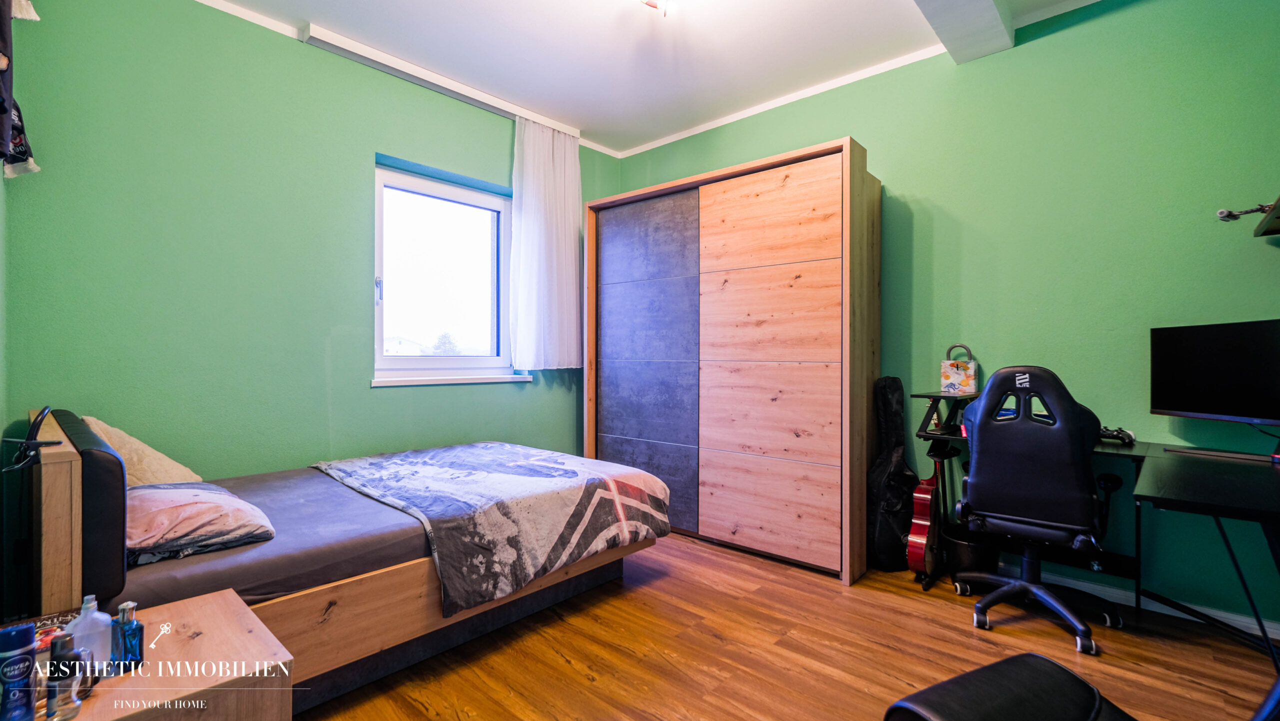 PUCKING - Moderne Doppelhaushälfte mit  Photovoltaik