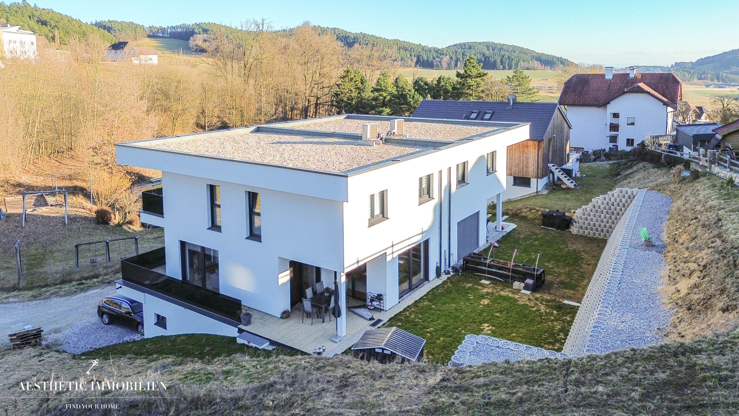 NEUMARKT i. M. -  Große Moderne Doppelhaushälfte