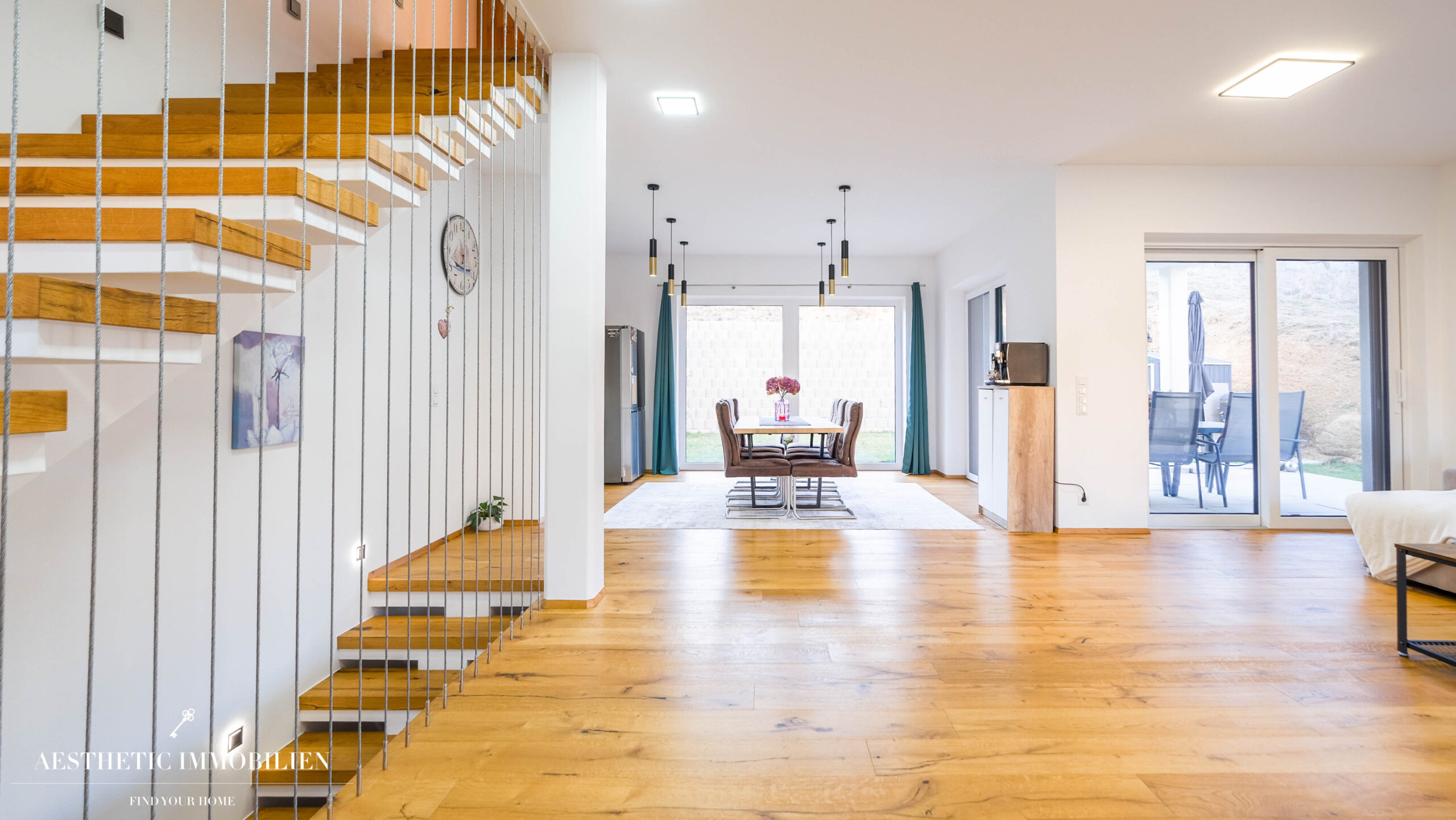 NEUMARKT i. M. -  Große Moderne Doppelhaushälfte