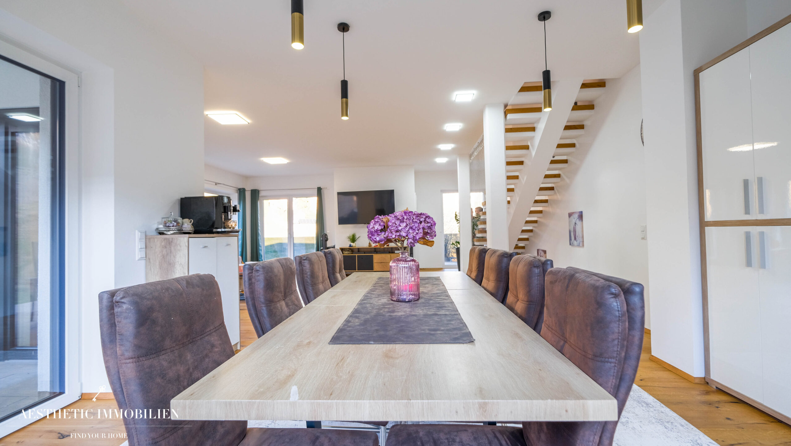 NEUMARKT i. M. -  Große Moderne Doppelhaushälfte