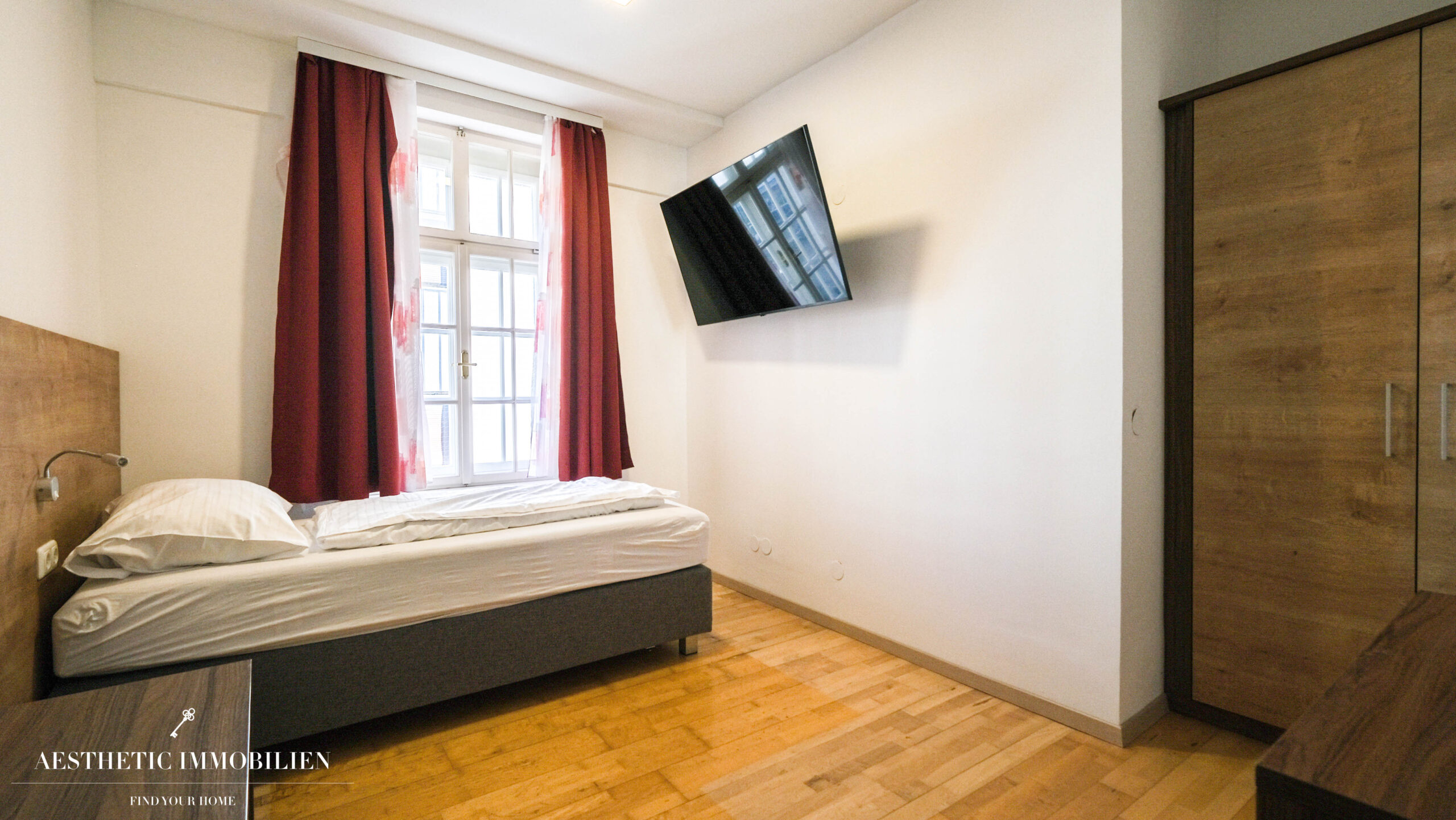 WELS STADT - Traumhafte 4-Zimmer-Altbauwohnung