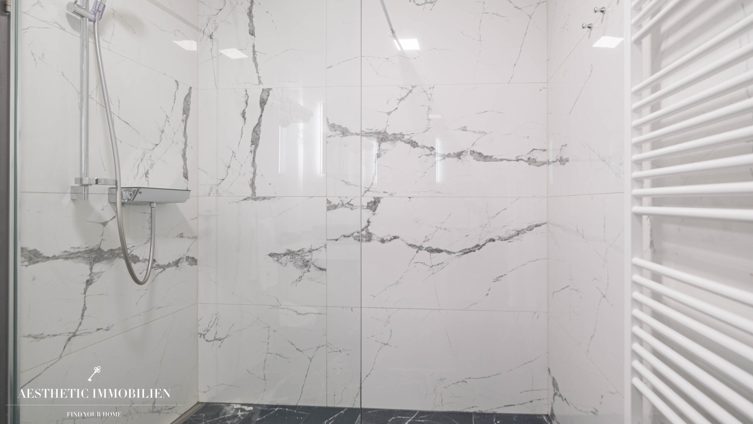 WELS STADT - Tolle 4-Zimmer-Altbauwohnung