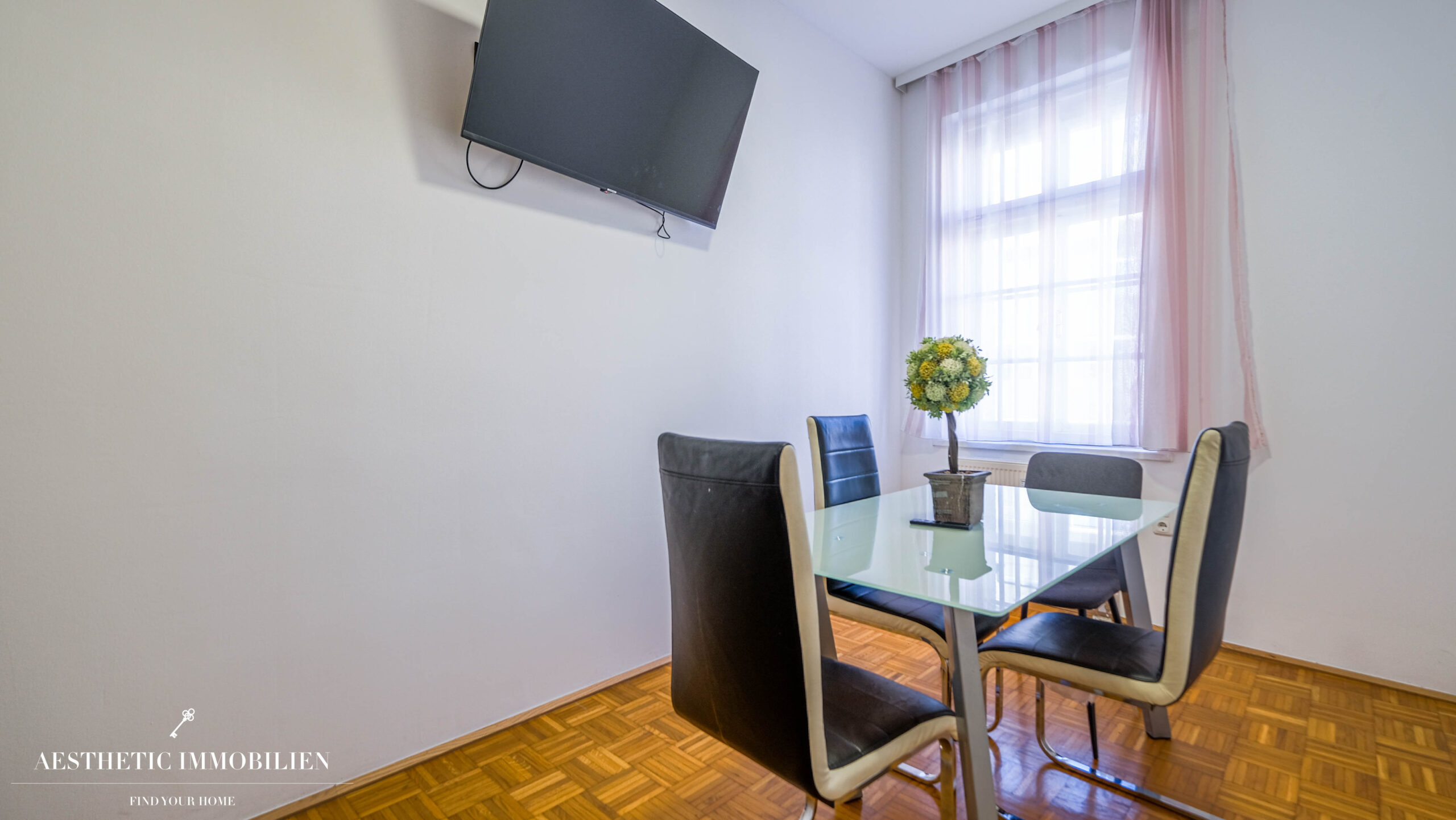 WELS STADT - Tolle 4-Zimmer-Altbauwohnung