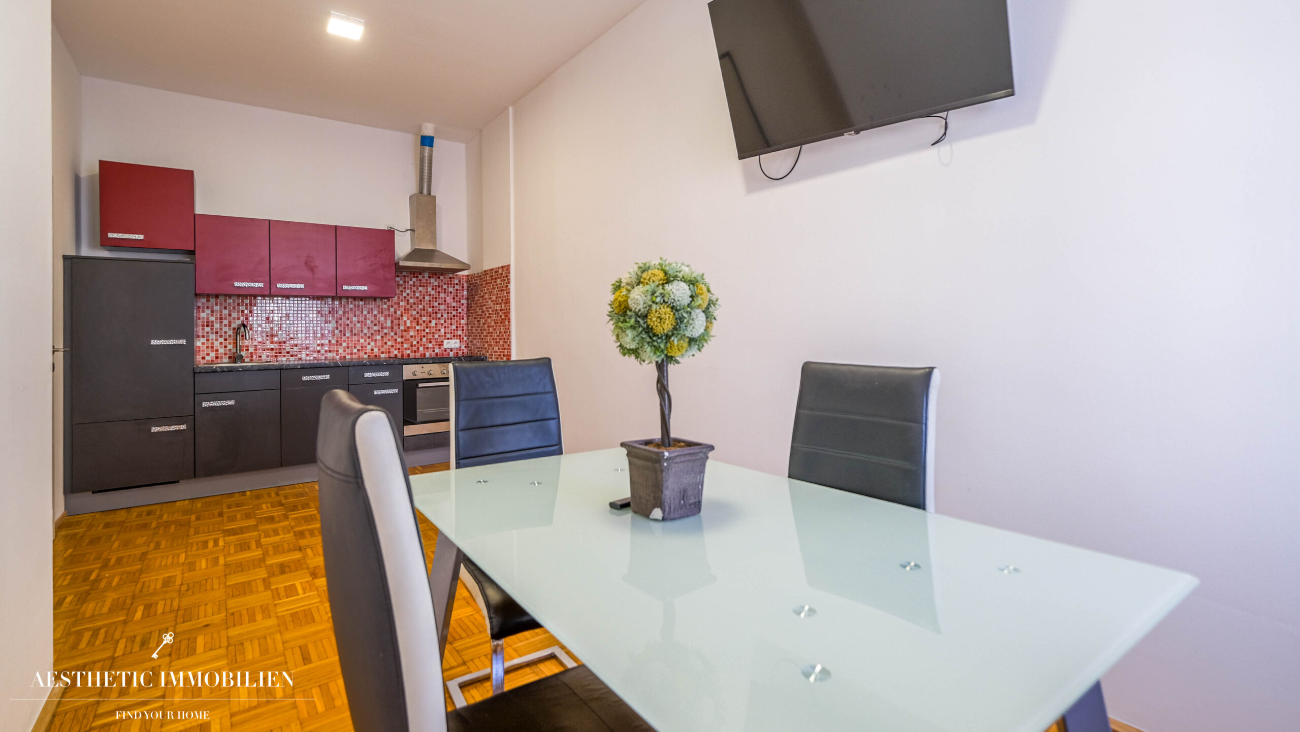 WELS STADT - Tolle 4-Zimmer-Altbauwohnung