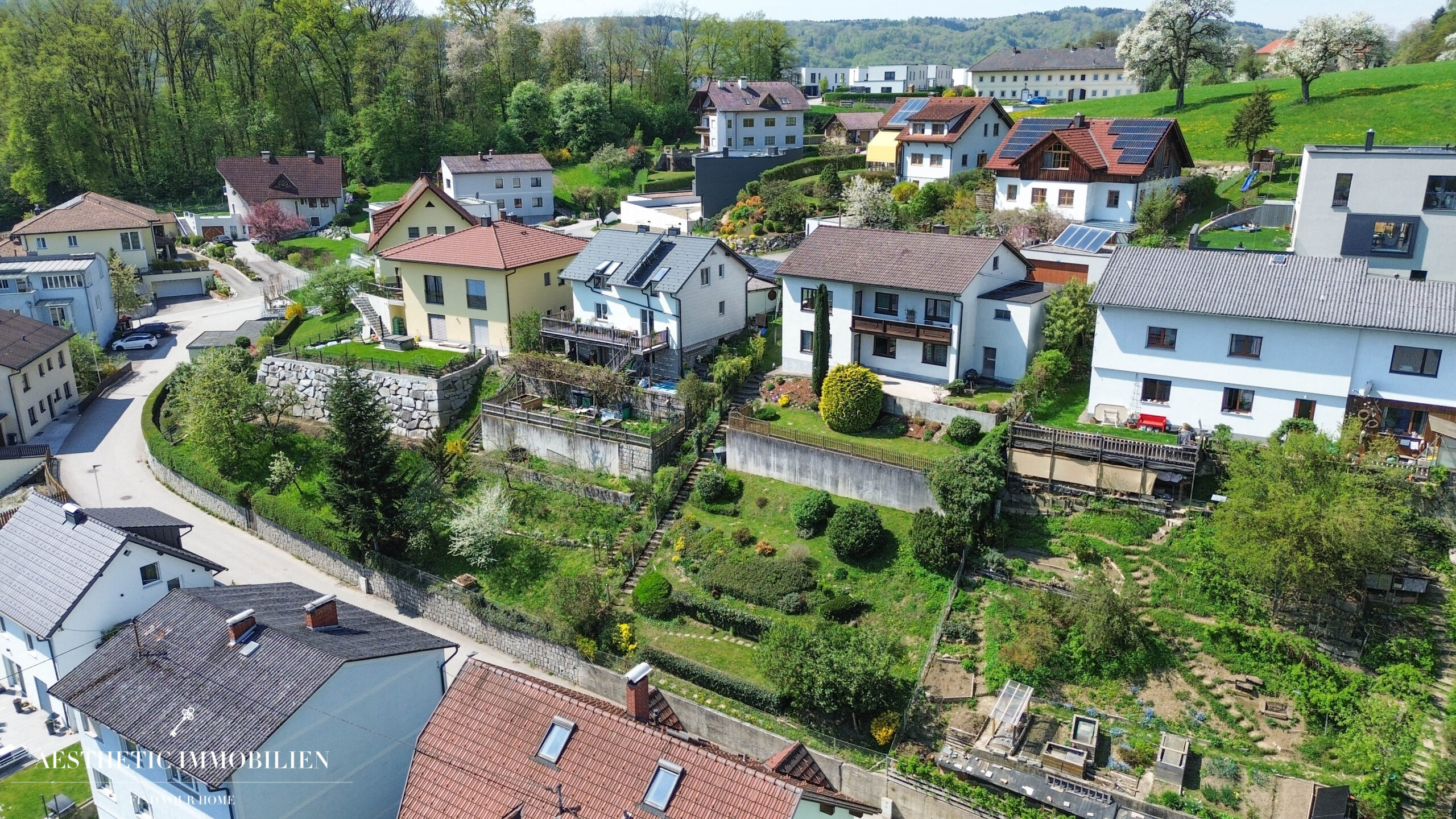 PUCHENAU - Idyllisches Wohnen: Einfamilienhaus in Toplage