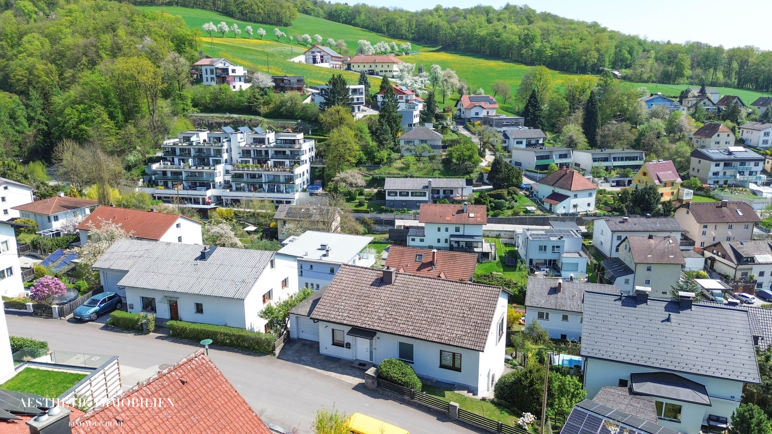 PUCHENAU - Idyllisches Wohnen: Einfamilienhaus in Toplage