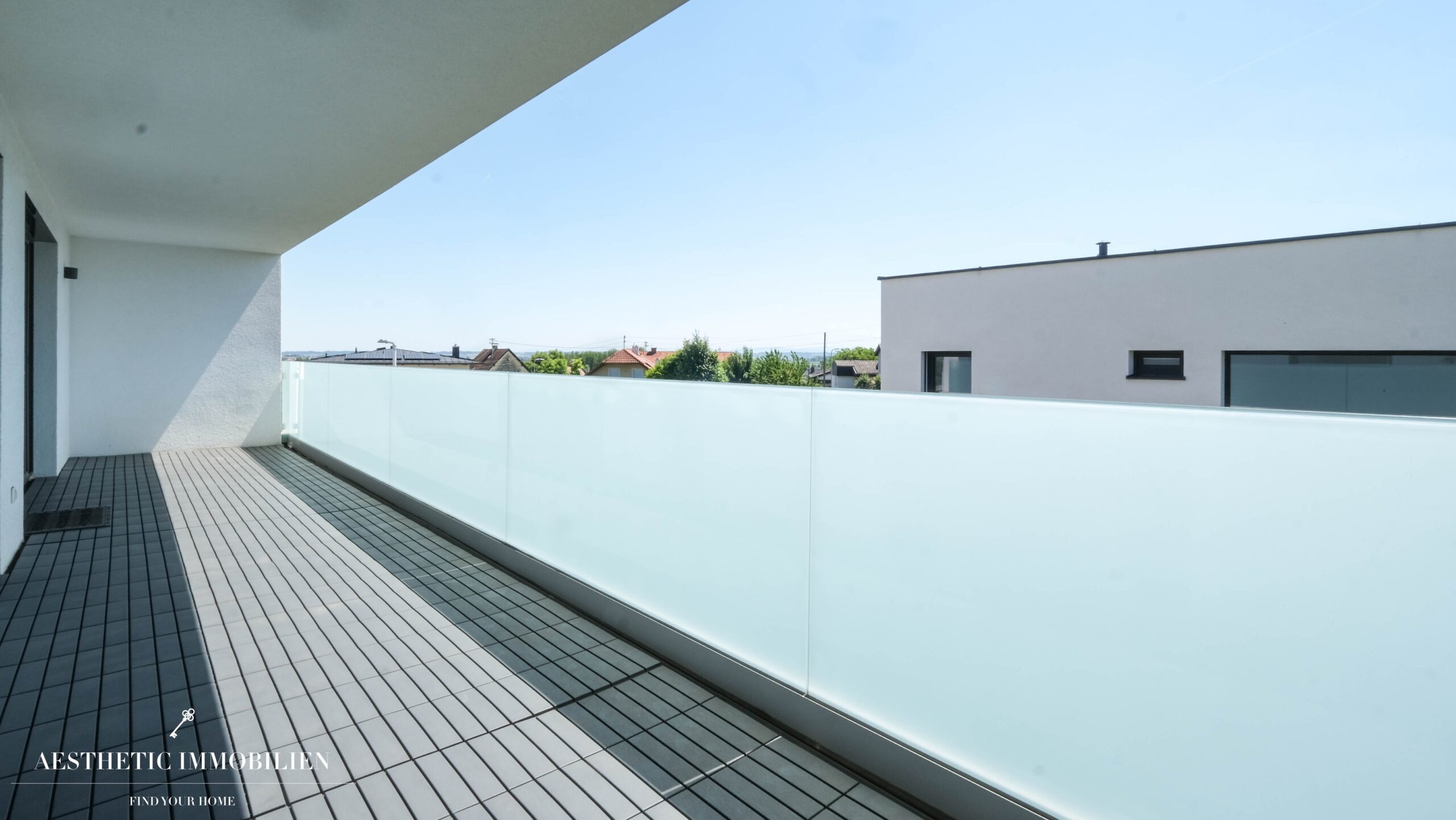 RUFLING / LEONDING - Traumhaus mit Pool