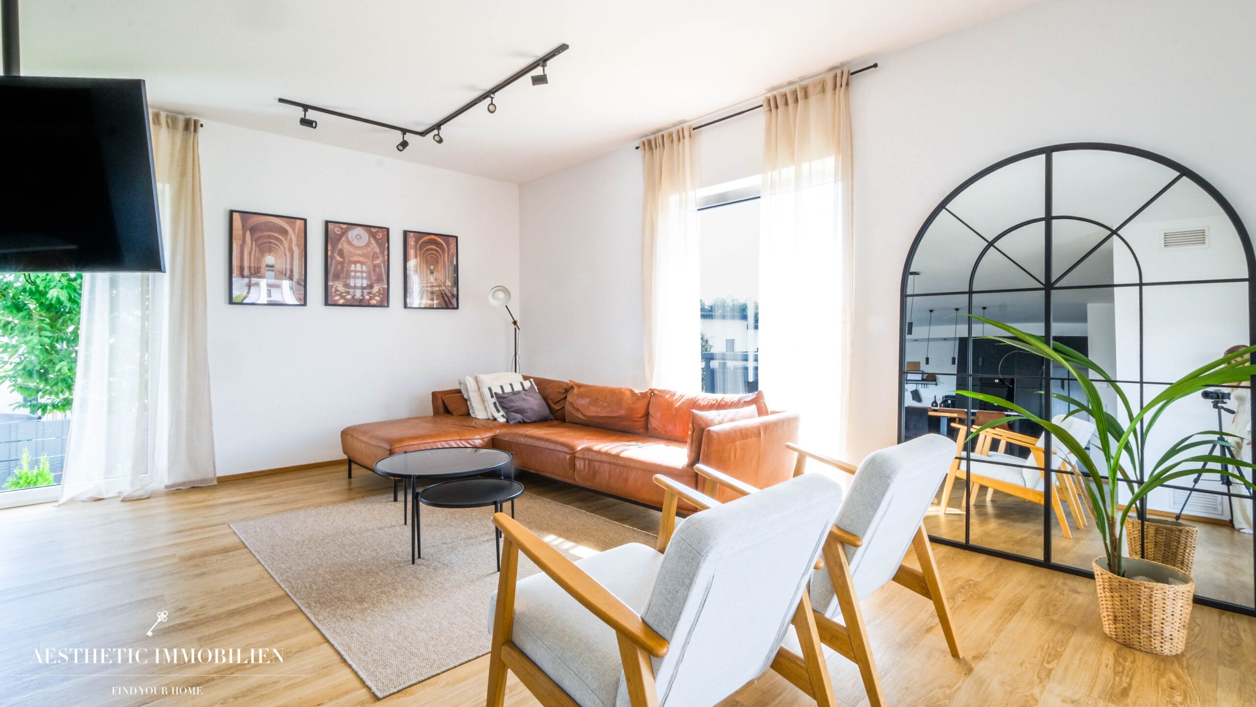 LEOMBACH - Moderner Bungalow