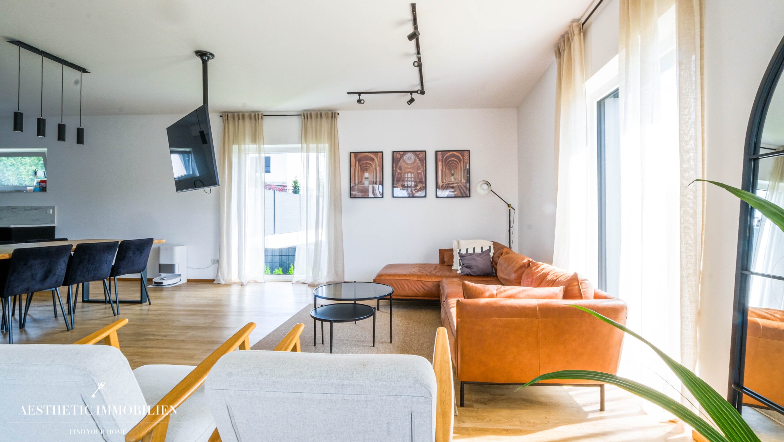LEOMBACH - Moderner Bungalow