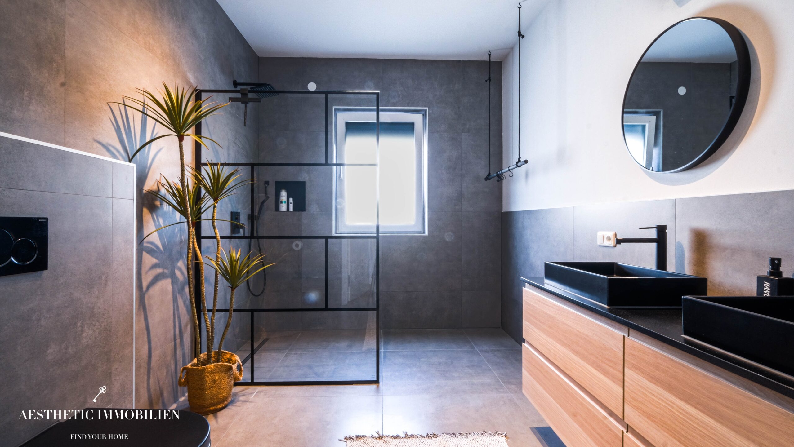 LEOMBACH - Moderner Bungalow