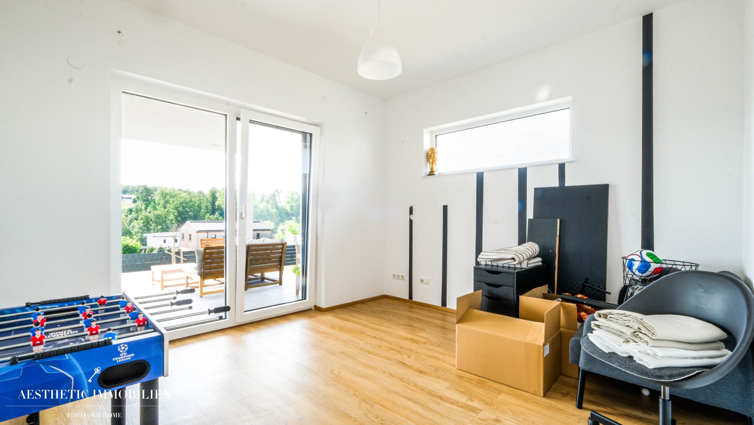 LEOMBACH - Moderner Bungalow