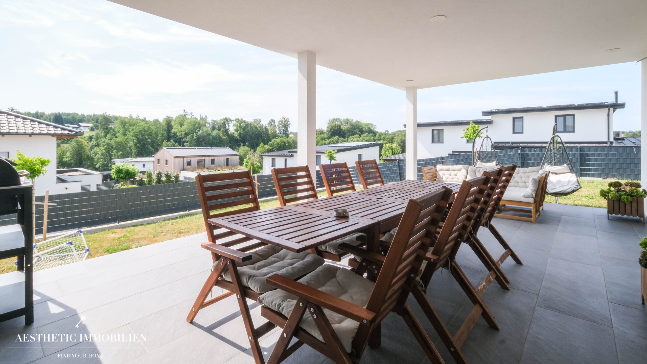 LEOMBACH - Moderner Bungalow