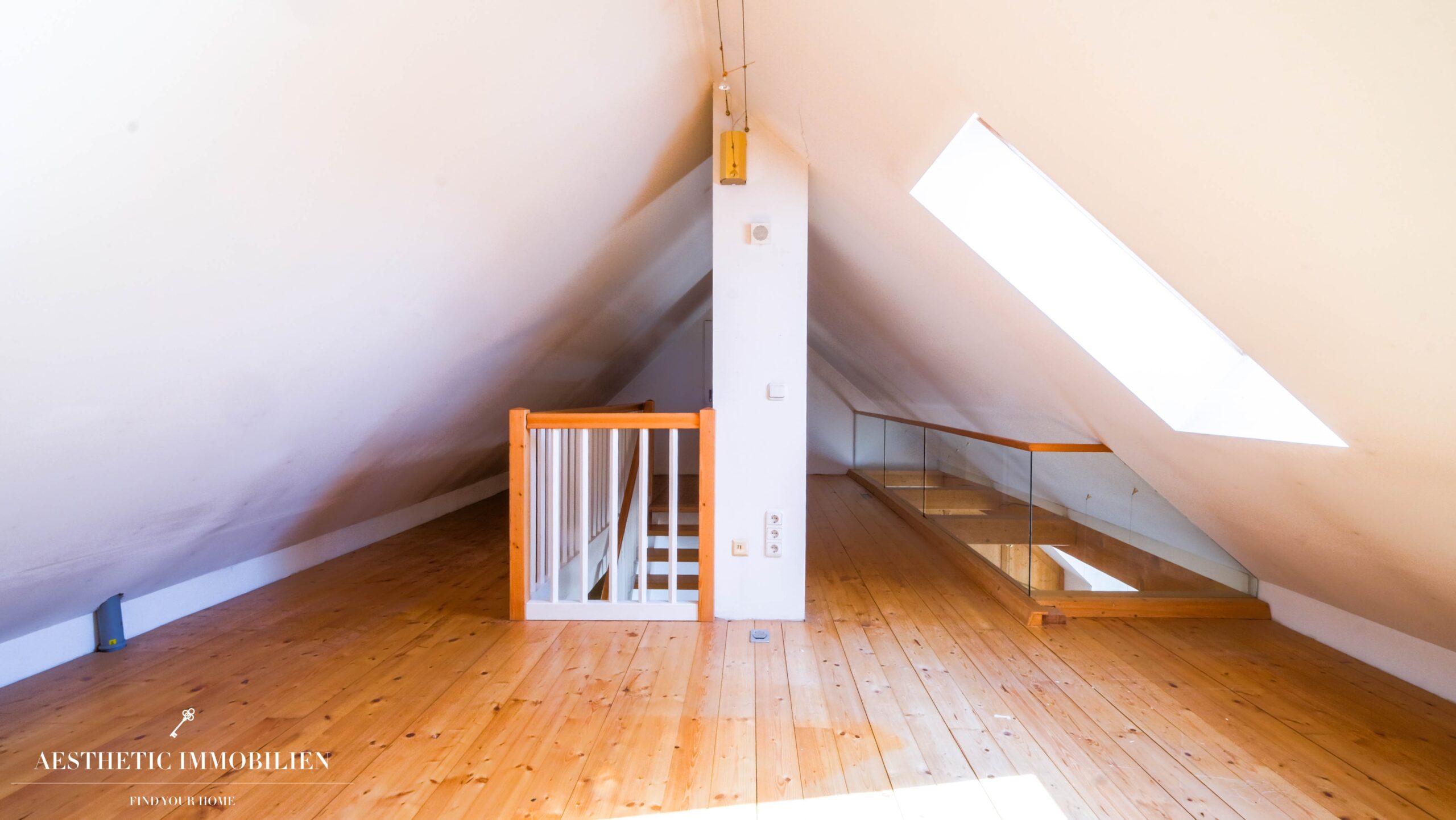 LINZ/URFAHR - Beeindruckende 305 m2 für 695.000 Euro ! - Exquisites Penthouse mit Charakter
