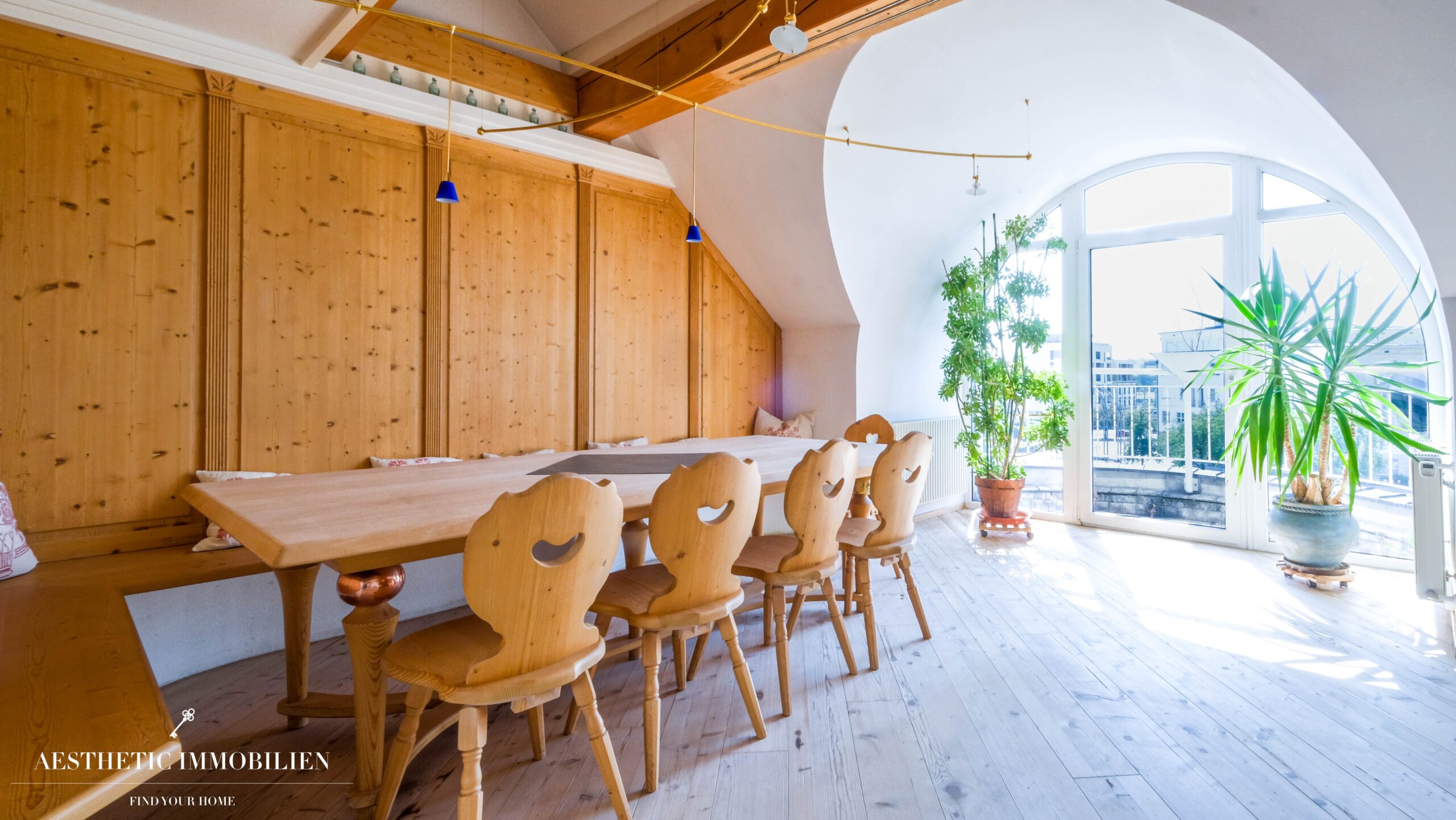 LINZ/URFAHR - Beeindruckende 305 m2 für 695.000 Euro ! - Exquisites Penthouse mit Charakter