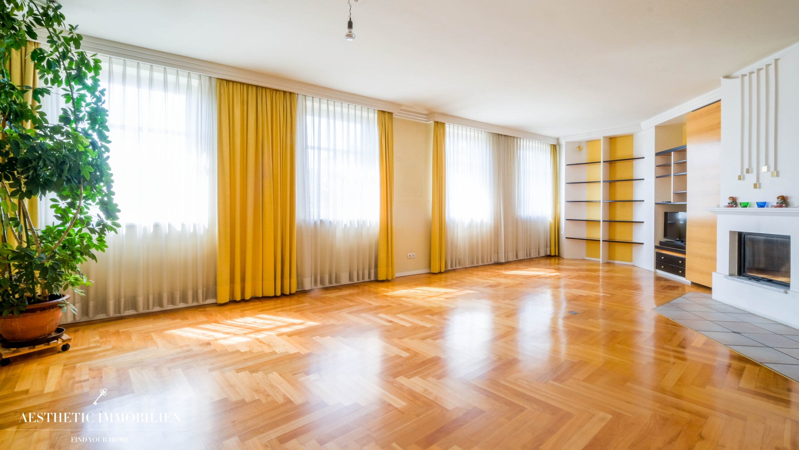 LINZ/URFAHR - Beeindruckende 305 m2 für 695.000 Euro ! - Exquisites Penthouse mit Charakter