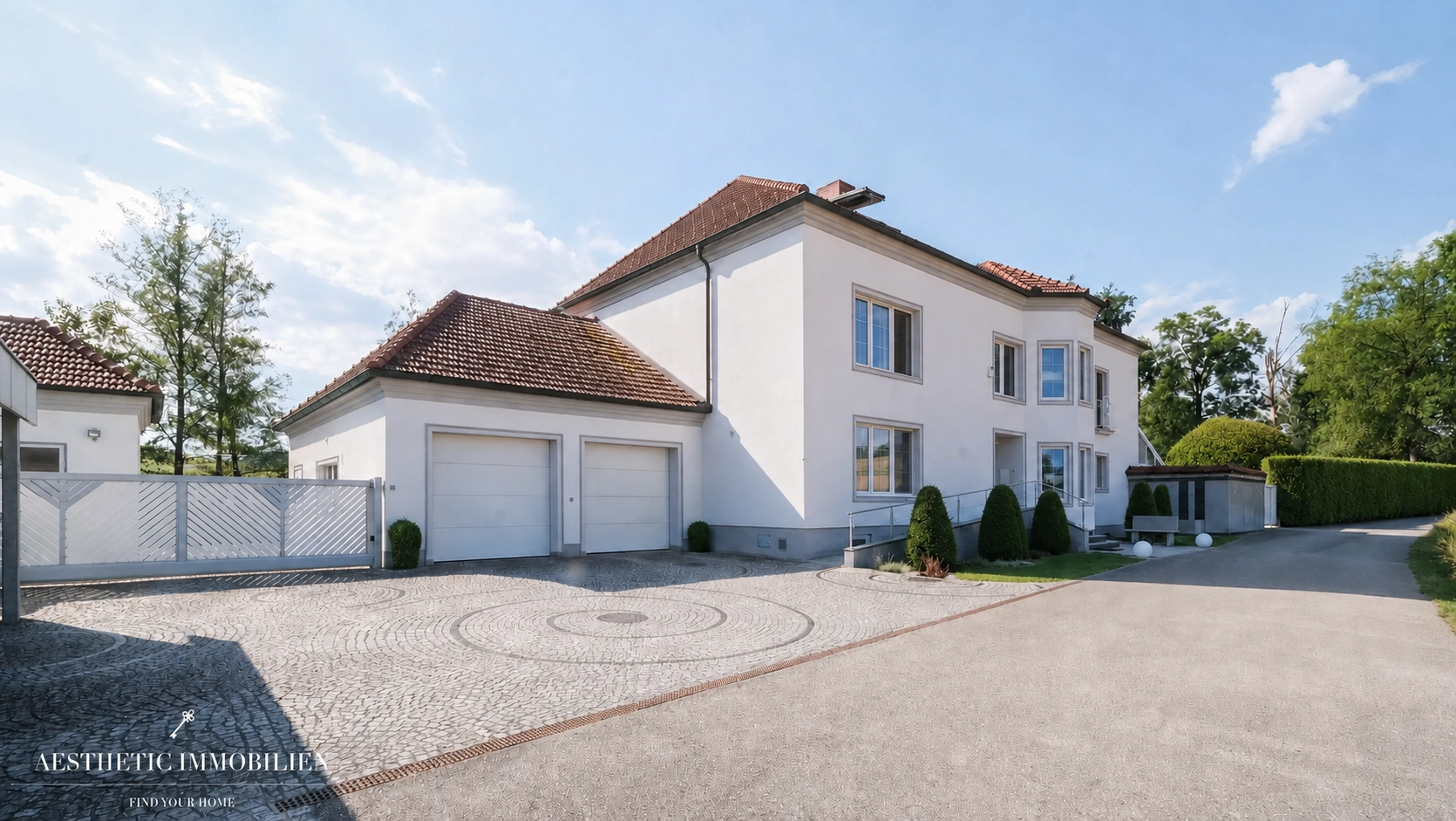 ST.VALENTIN - Exklusive Villa mit Indoorpool, Tennisplatz+Möglichkeit zur Pferdehaltung auf 6.000 m²