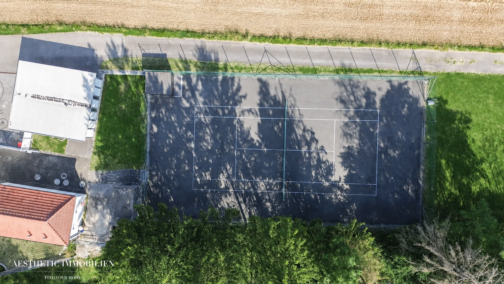 ST.VALENTIN - Exklusive Villa mit Indoorpool, Tennisplatz+Möglichkeit zur Pferdehaltung auf 6.000 m²